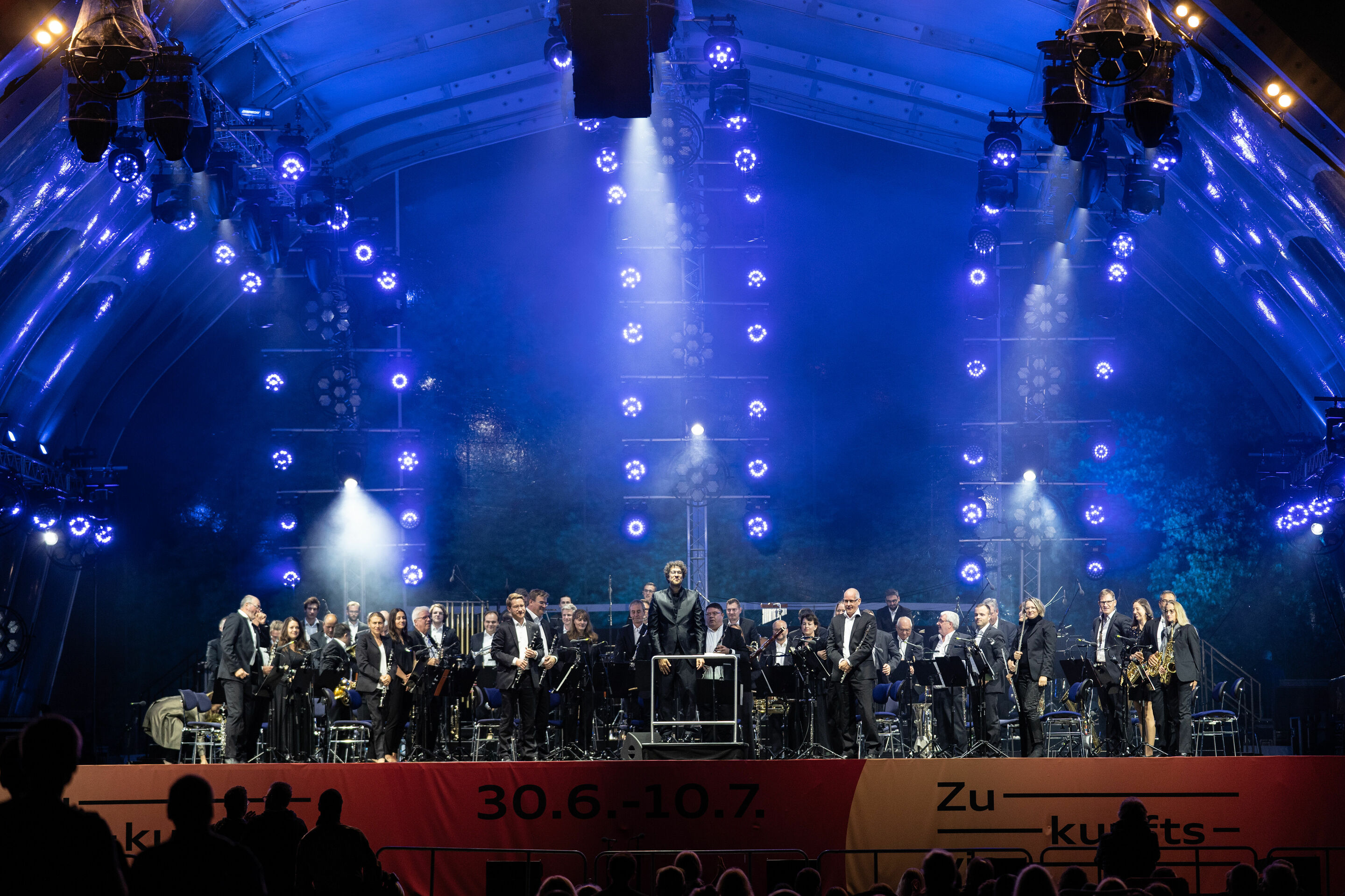 Audi Sommerkonzerte 2022 - Audi Klassik Open Air
Future Sounds
Georgisches Kammerorchester
Tsotne Zedginidze
Nikoloz Rachveli
Audi Bläserphilharmonie
Pietro Sarno
