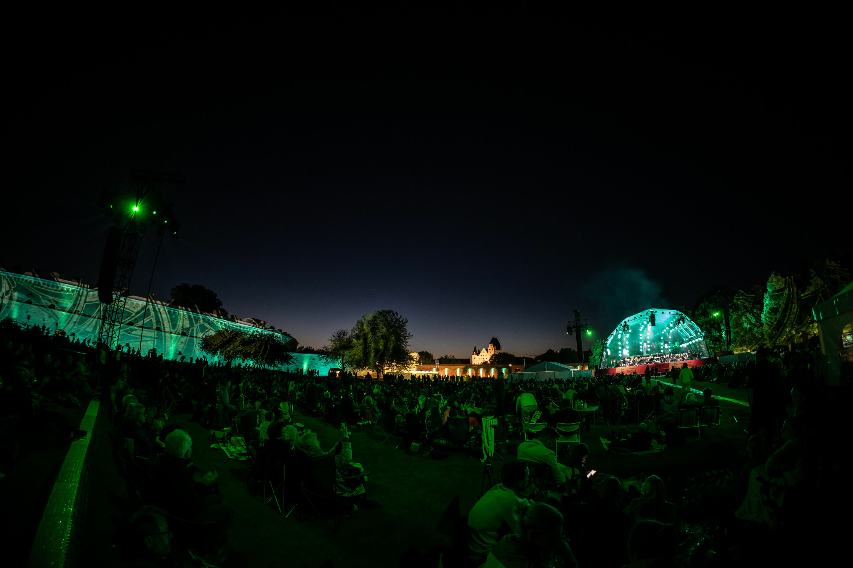 Audi Sommerkonzerte 2022 - Audi Klassik Open Air
Future Sounds
Georgisches Kammerorchester
Tsotne Zedginidze
Nikoloz Rachveli
Audi Bläserphilharmonie
Pietro Sarno