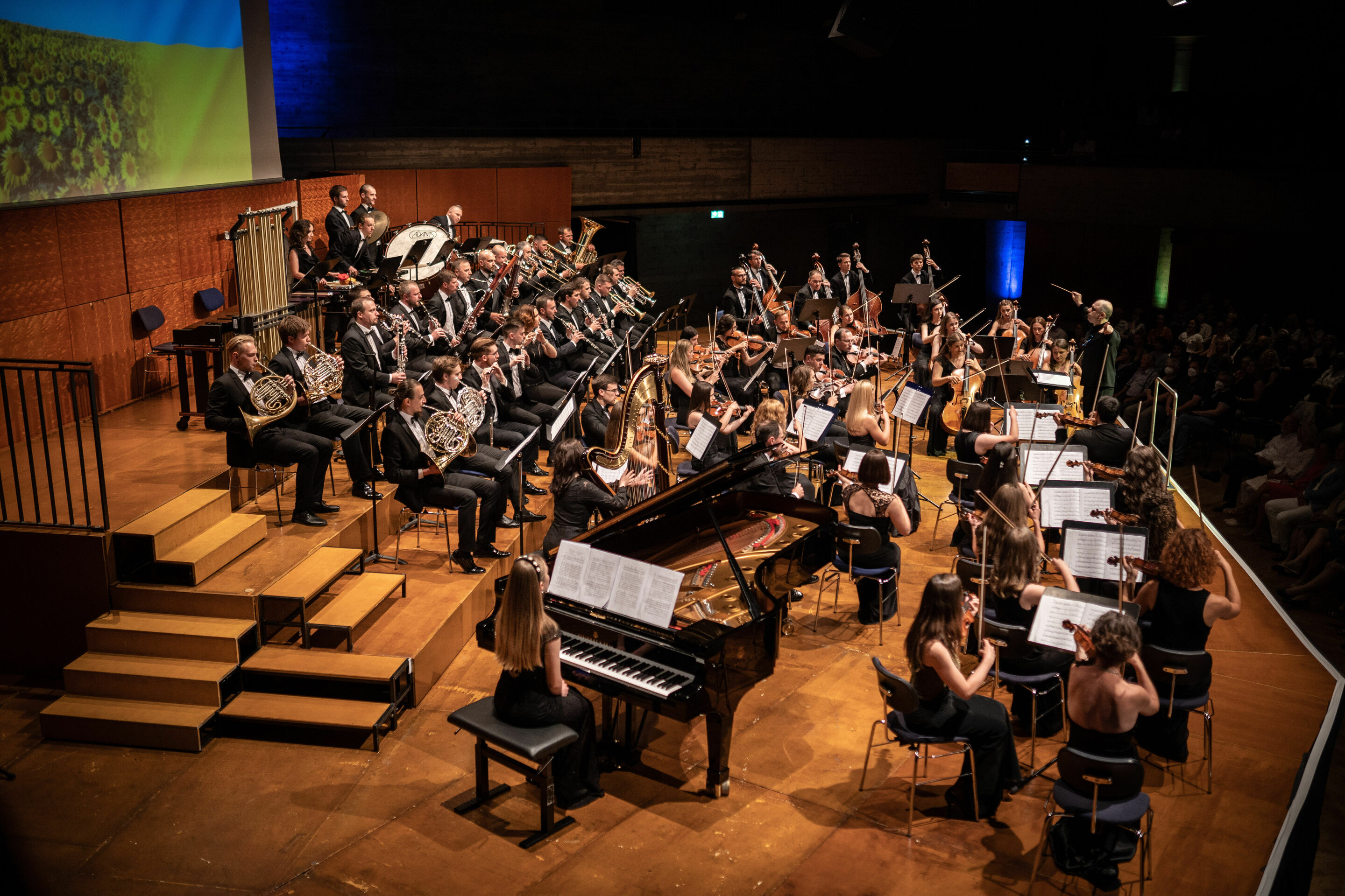 Audi Sommerkonzerte 2022 - Solidaritätskonzert
Lisa Batiashvili (Violine)
International Symphony Orchestra Lviv (INSO-Lviv)
Nikoloz Rachveli (Dirigent)