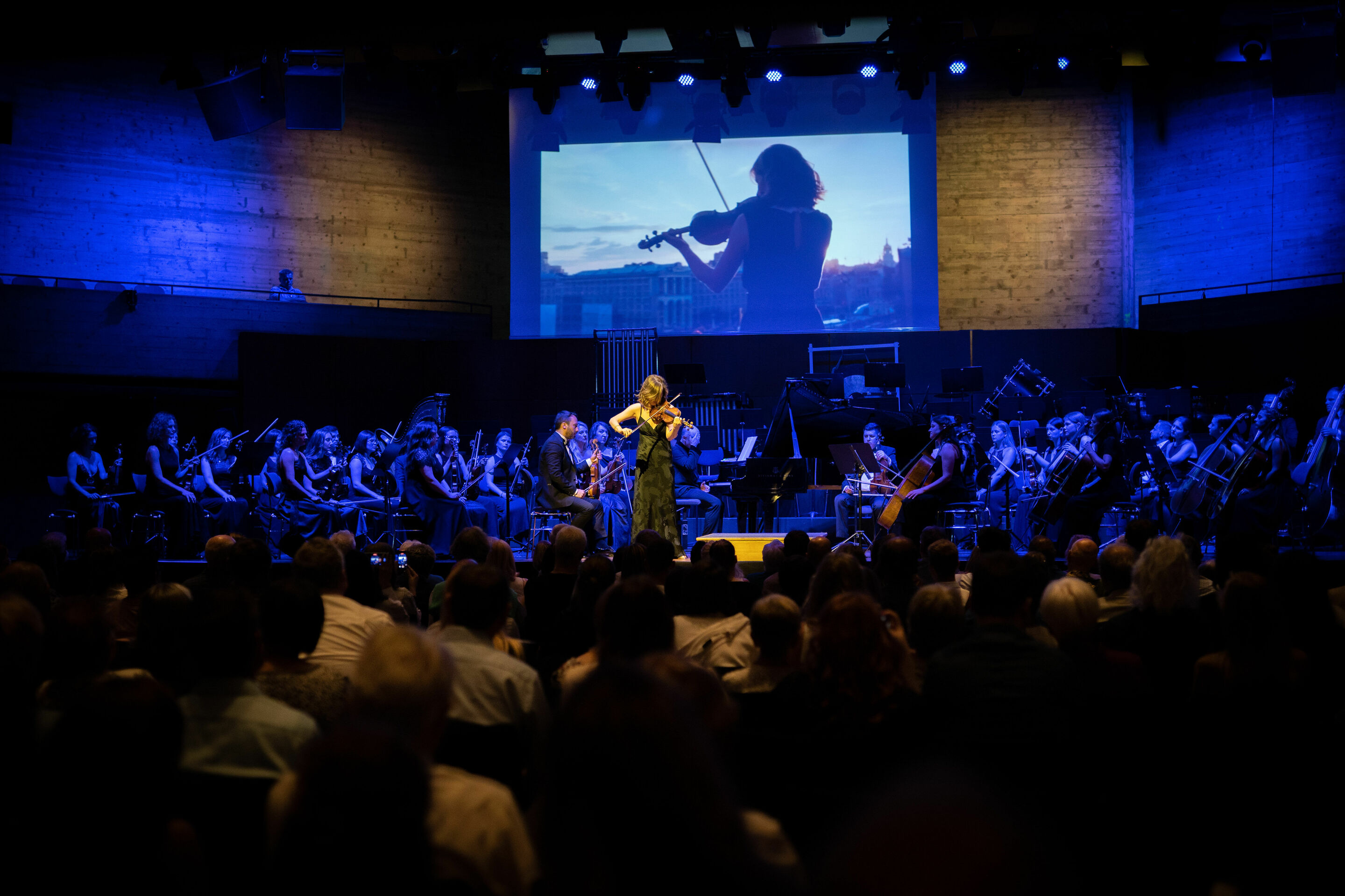 Audi Sommerkonzerte 2022 - Solidarity Concert
Lisa Batiashvili (violin)
International Symphony Orchestra Lviv (INSO-Lviv)