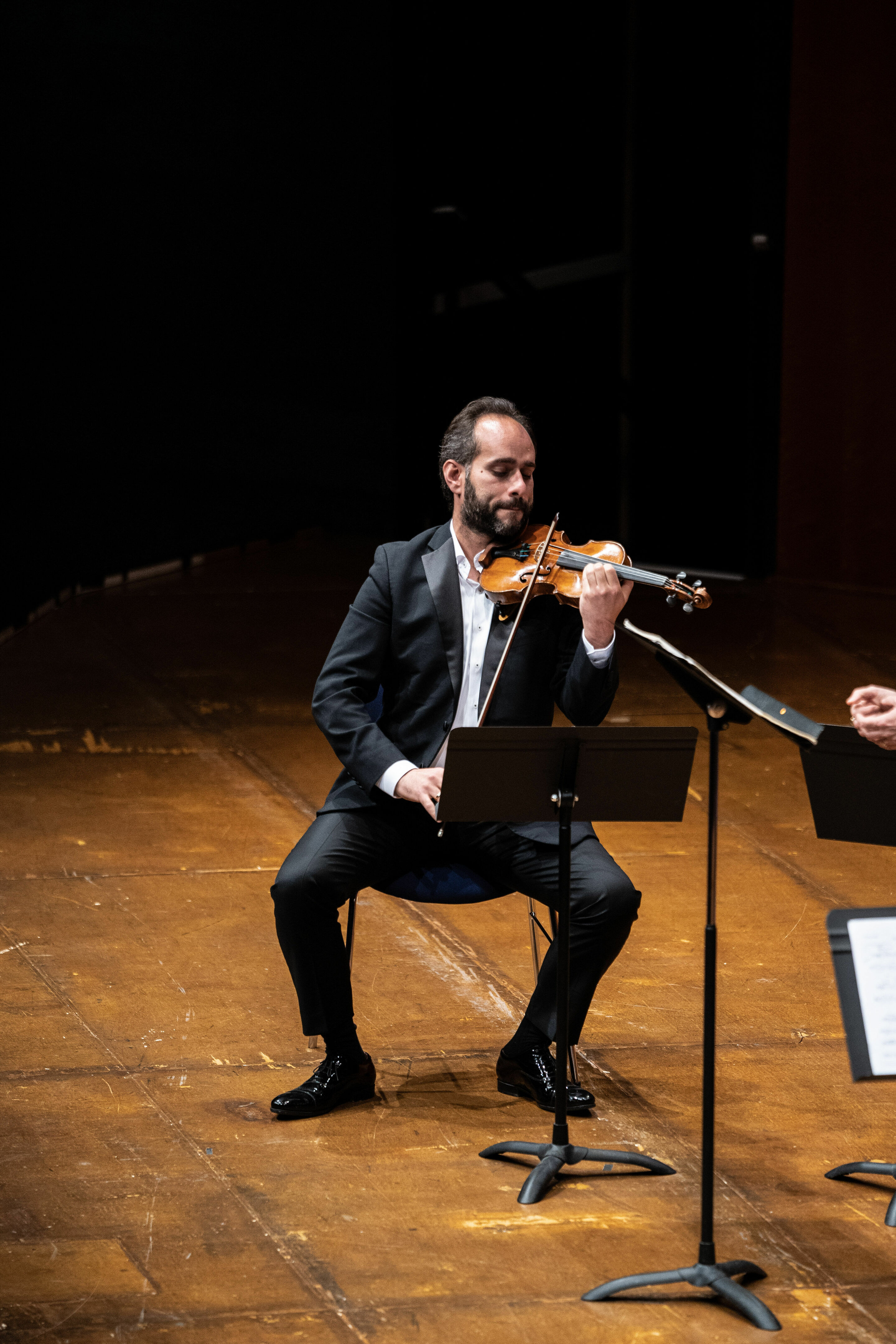 Audi Sommerkonzerte 2022 - Kongeniale Kunst
Magdalena Kožená (Mezzosopran)
Sir Simon Rattle (Klavier)
Kaspar Zehnder (Flöte)
Christopher Richards (Klarinette)
Giovanni Guzzo (Violine)
Rahel Rilling (Violine)
Amihai Grosz (Viola)
Dávid Adorján (Violoncello)