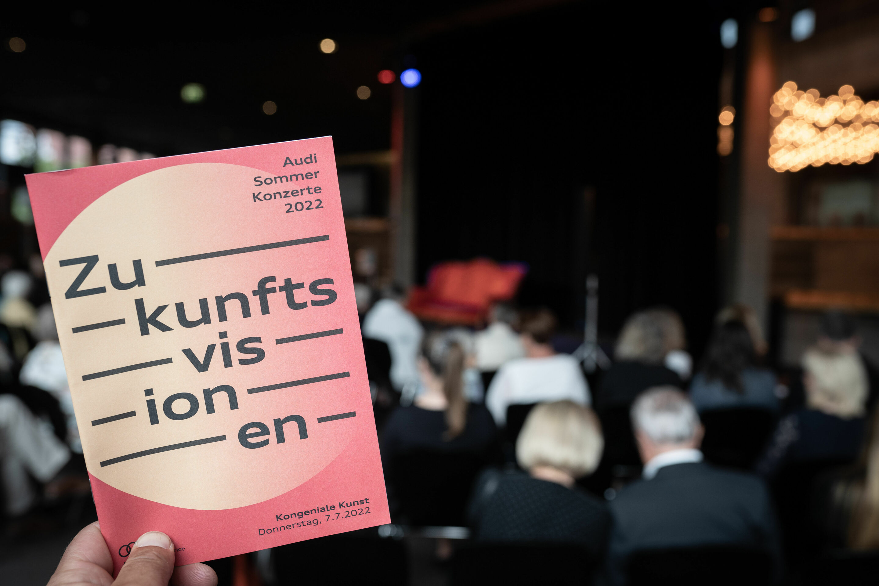 Audi Sommerkonzerte 2022 - Kongeniale Kunst
Magdalena Kožená (Mezzosopran)
Sir Simon Rattle (Klavier)
Kaspar Zehnder (Flöte)
Christopher Richards (Klarinette)
Giovanni Guzzo (Violine)
Rahel Rilling (Violine)
Amihai Grosz (Viola)
Dávid Adorján (Violoncello)