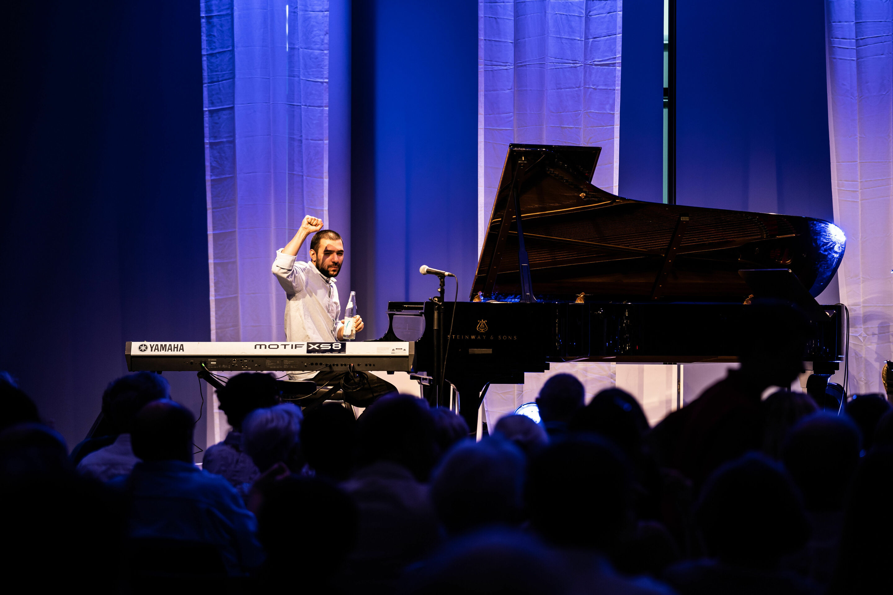 Audi Sommerkonzerte 2022 - Jazz auf dem Werkgelände: Auftritt des Beka Gochiashvili Trios bei den Audi Sommerkonzerten 2022