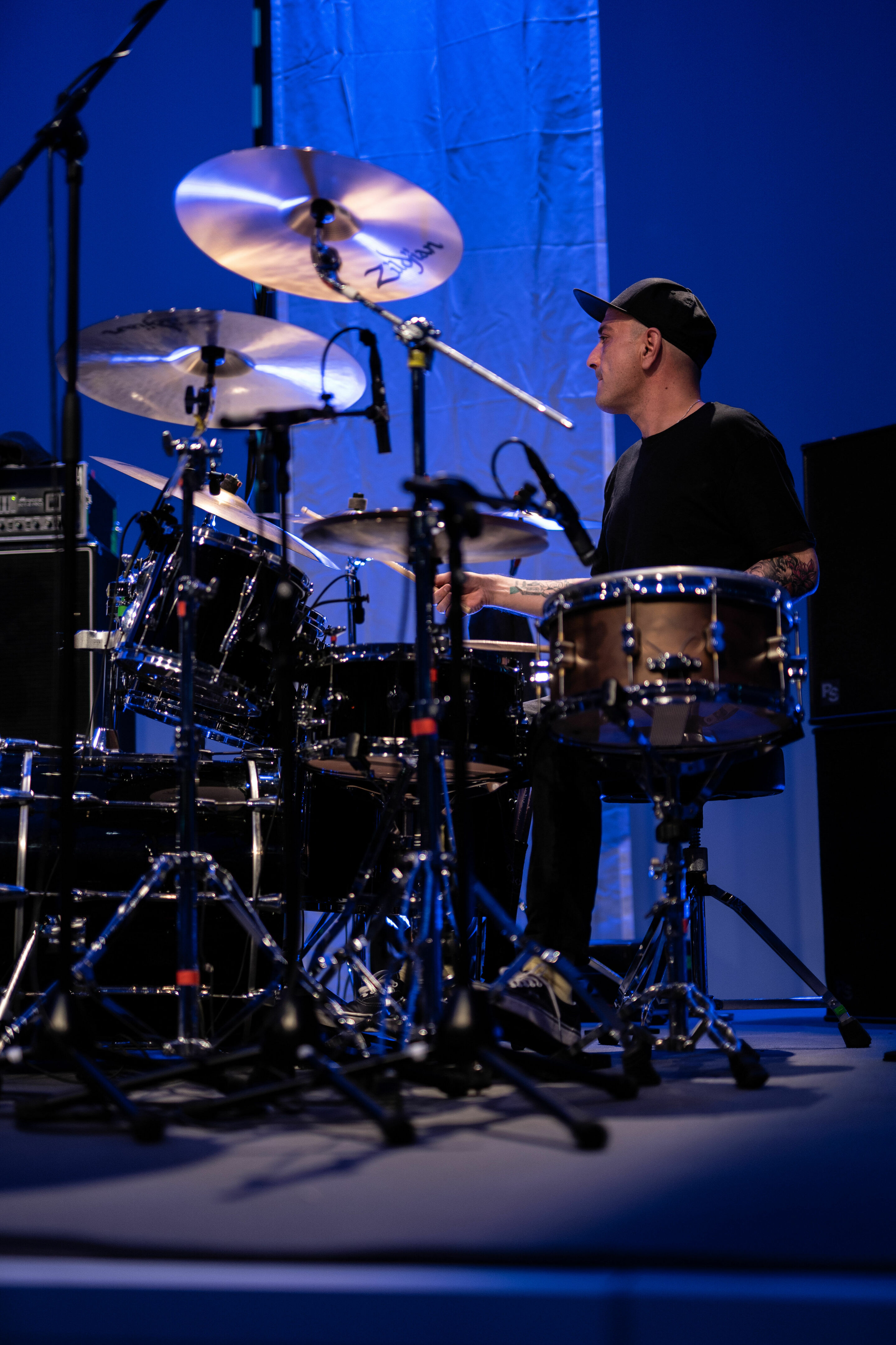 Audi Sommerkonzerte 2022 - Jazzwunder
Beka Gochiashvili Trio:
Beka Gochiashvili (Klavier)
Levan Deisadze (Bass)
Zaza Tsertsvadze (Schlagzeug)