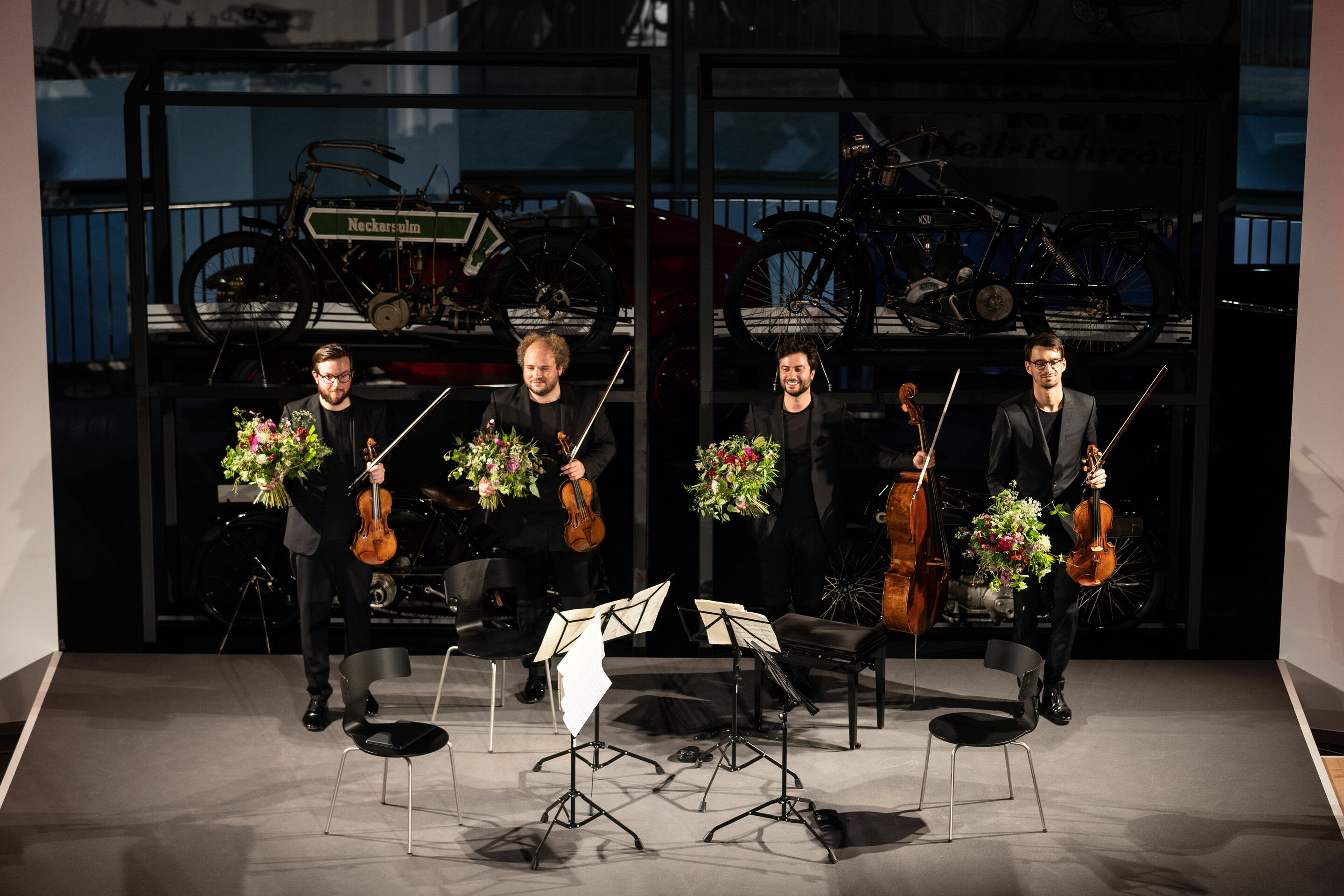 Audi Sommerkonzerte 2022 - Stradivari-Legenden
Goldmund Quartett:
Florian Schötz (Violine)
Pinchas Adt (Violine)
Christoph Vandory (Viola)
Raphael Paratore (Violoncello)