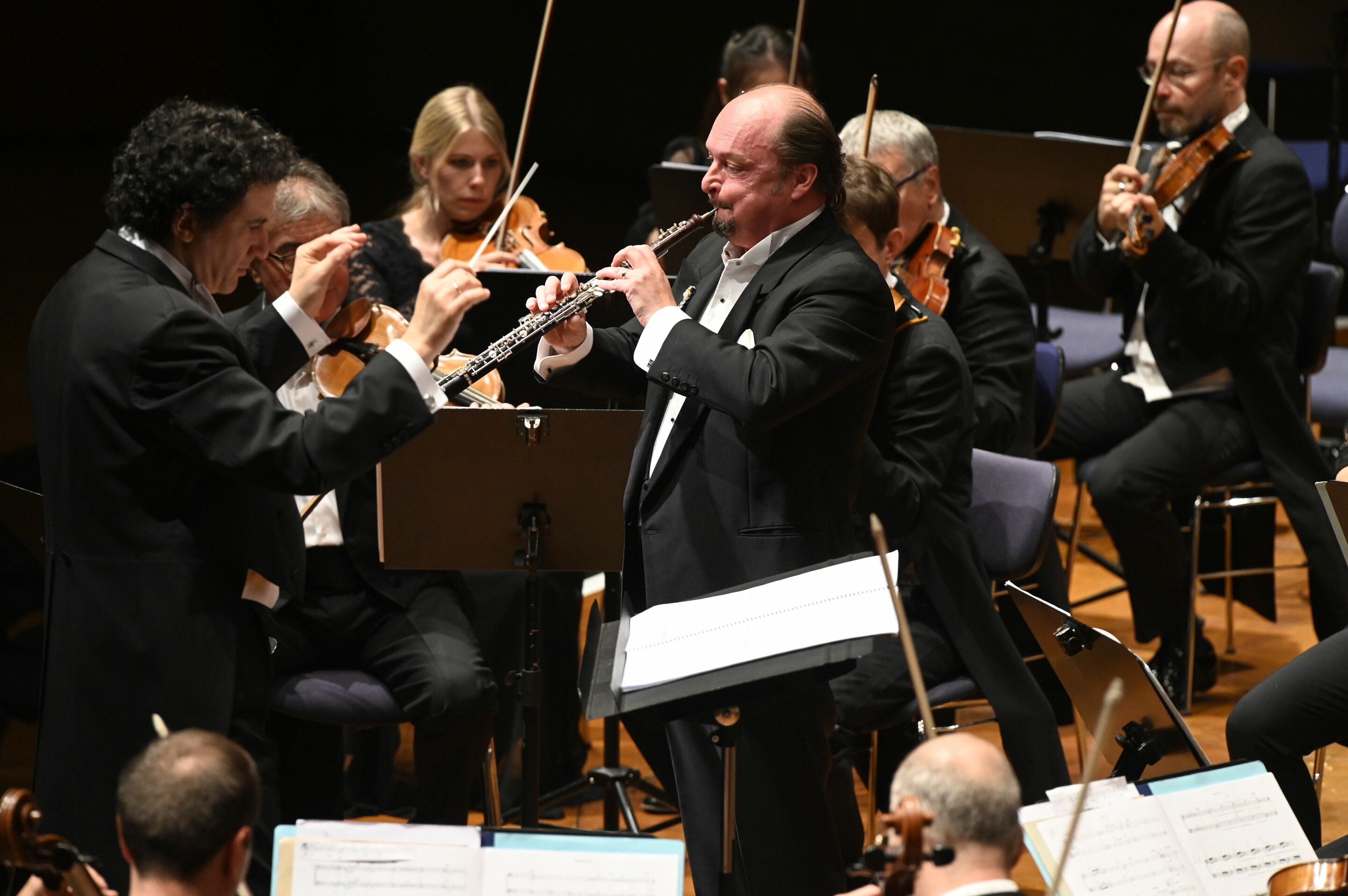 Audi Sommerkonzerte 2022 - Der Zeit voraus
hr-Sinfonieorchester Frankfurt
François Leleux (Oboe)
Alain Altinoglu (Dirigent)