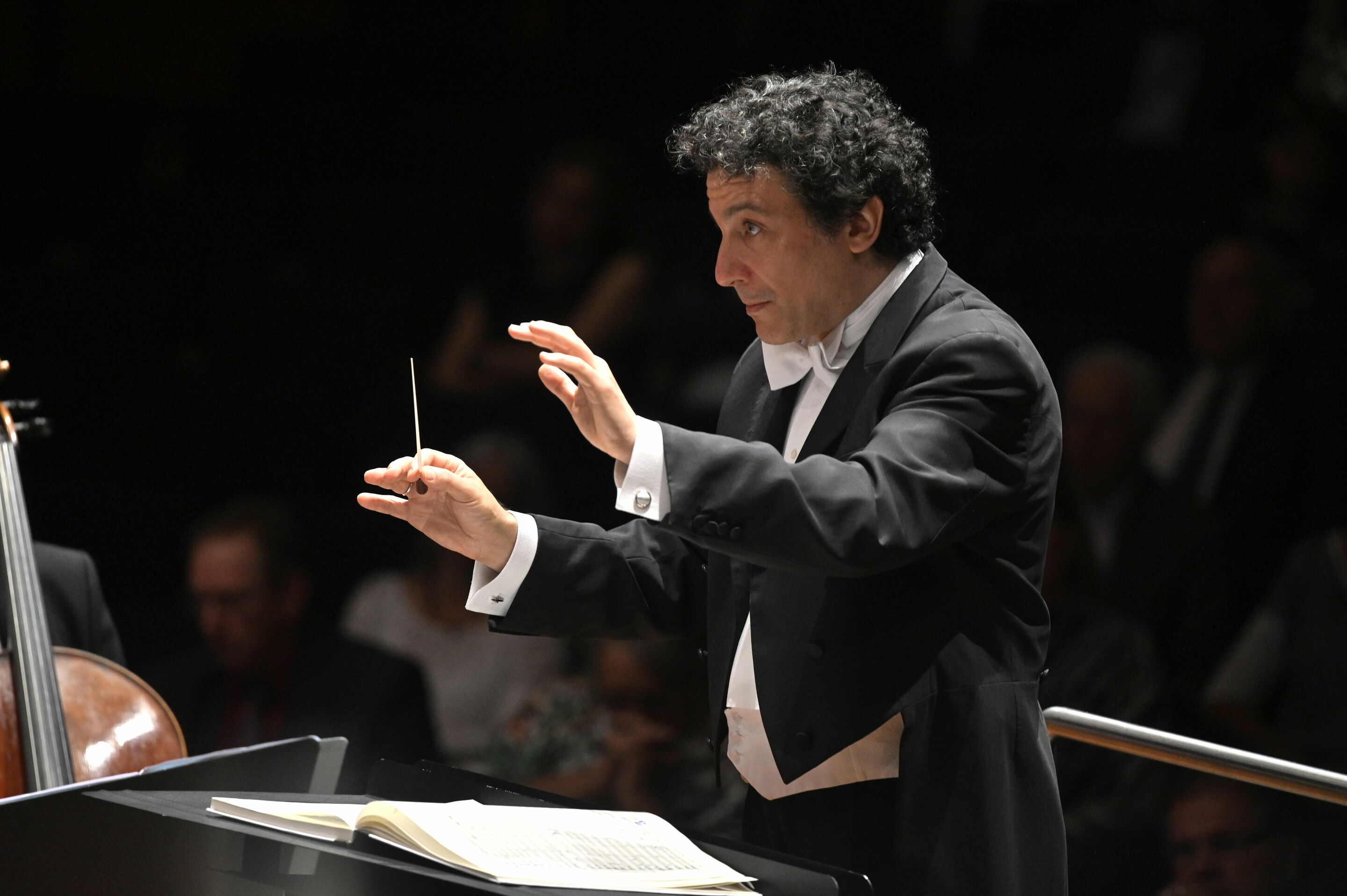 Audi Sommerkonzerte 2022 - Der Zeit voraus
hr-Sinfonieorchester Frankfurt
François Leleux (Oboe)
Alain Altinoglu (Dirigent)