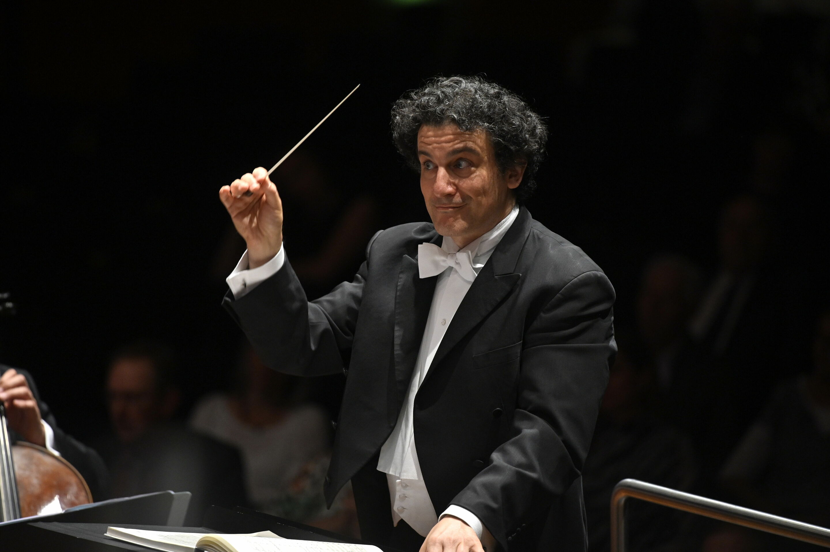 Audi Sommerkonzerte 2022 - Der Zeit voraus
hr-Sinfonieorchester Frankfurt
François Leleux (Oboe)
Alain Altinoglu (Dirigent)