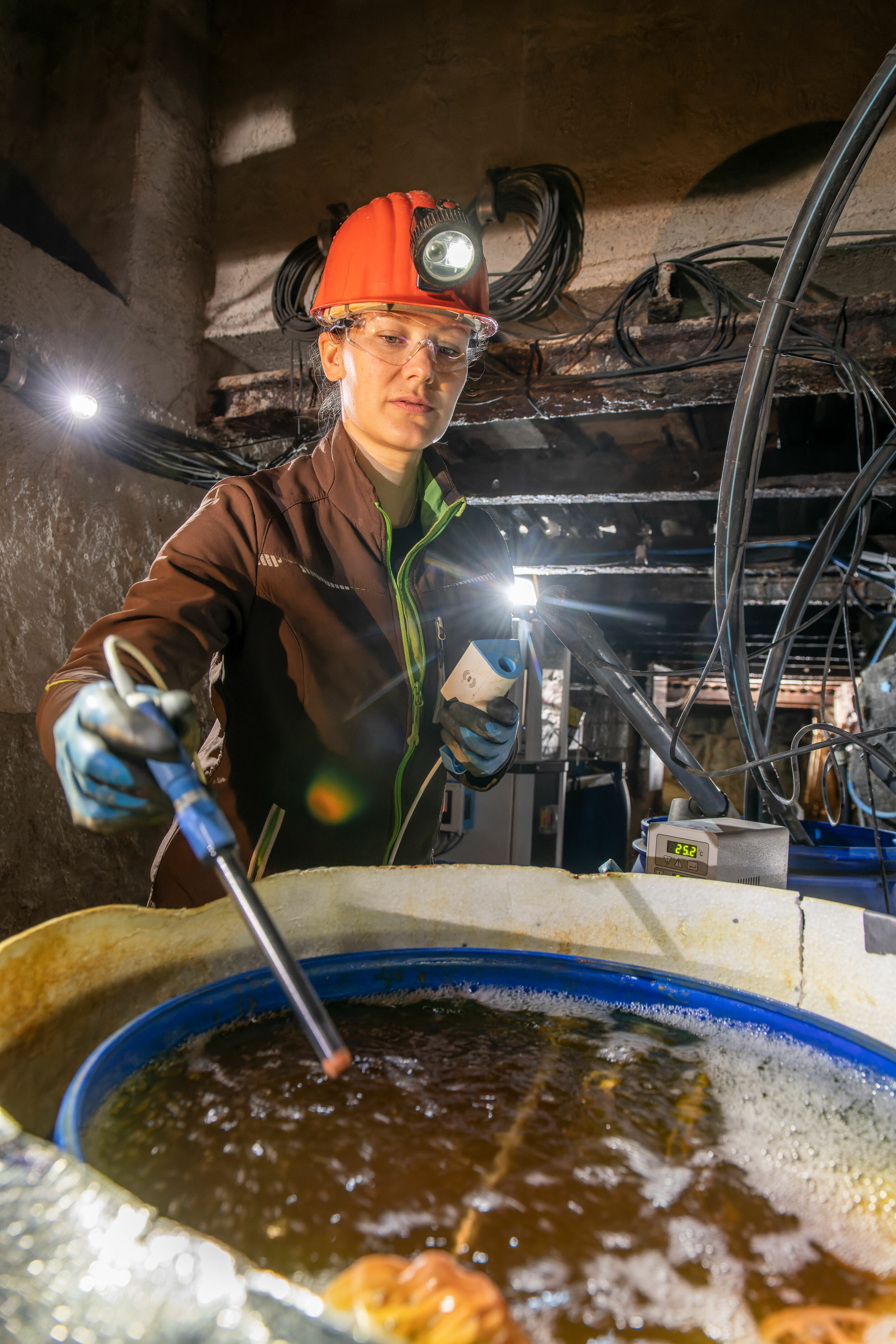 Membrane Mining: nachhaltige Gewinnung von Hochtechnologiemetallen - Bei einem von der Audi Stiftung für Umwelt geförderten Forschungsprojekt werden Rohstoffe mittels Membrantechnik unter Tage umweltschonend und nachhaltig abgebaut.