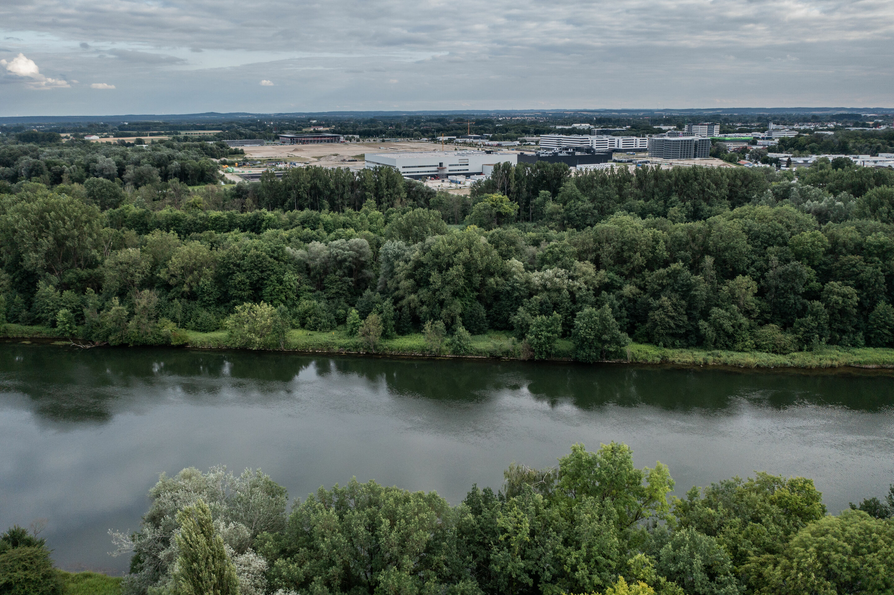75 hectares for the future – eco-friendly soil remediation and sustainable energy concept at the IN-Campus technology park - IN-Campus GmbH relied on highly specialized and low-emission methods for the remediation of the site to protect the nearby Danube...