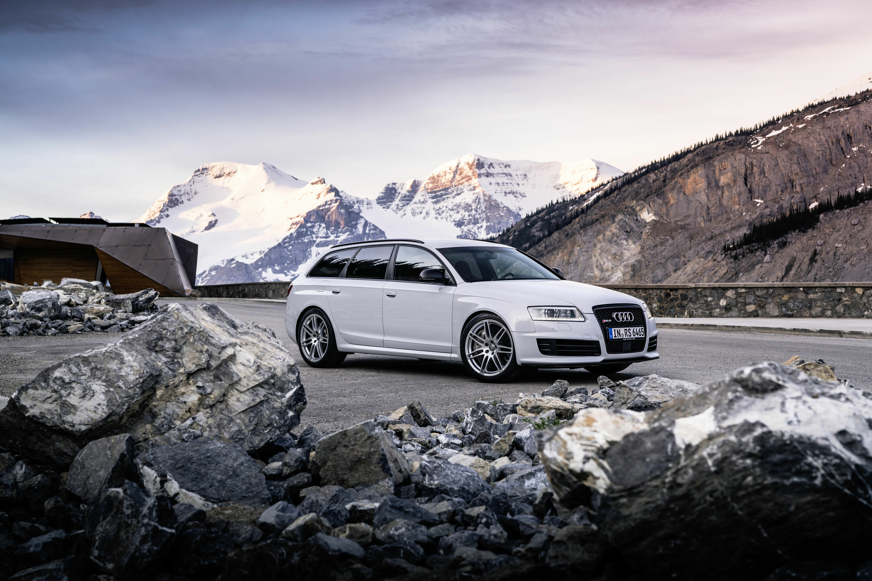 20-jähriges Jubiläum Audi RS 6 - Standaufnahme
Inuitweiß (2008 - 2011)