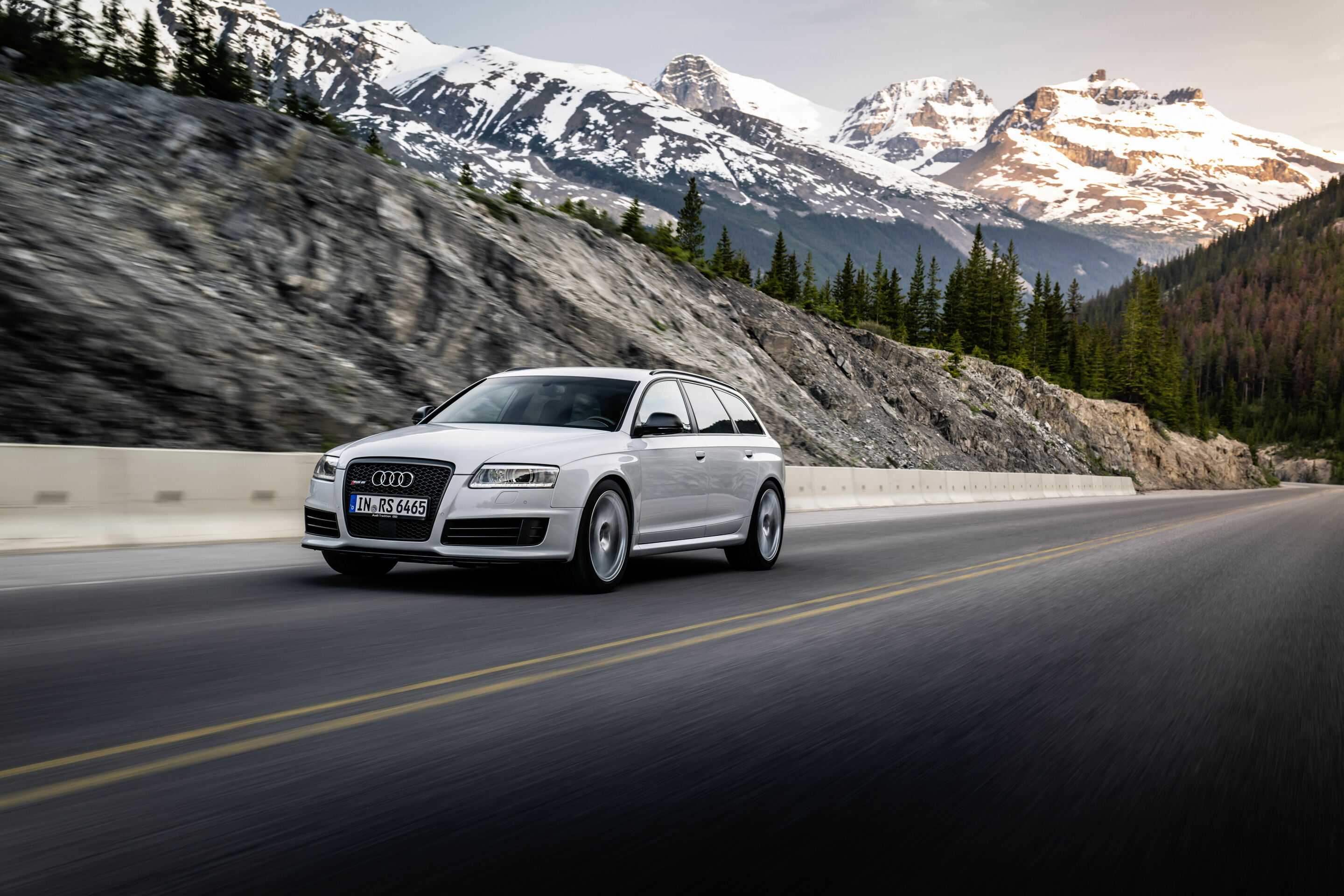 20-jähriges Jubiläum Audi RS 6 - Fahraufnahme
Inuitweiß (2008 - 2011)