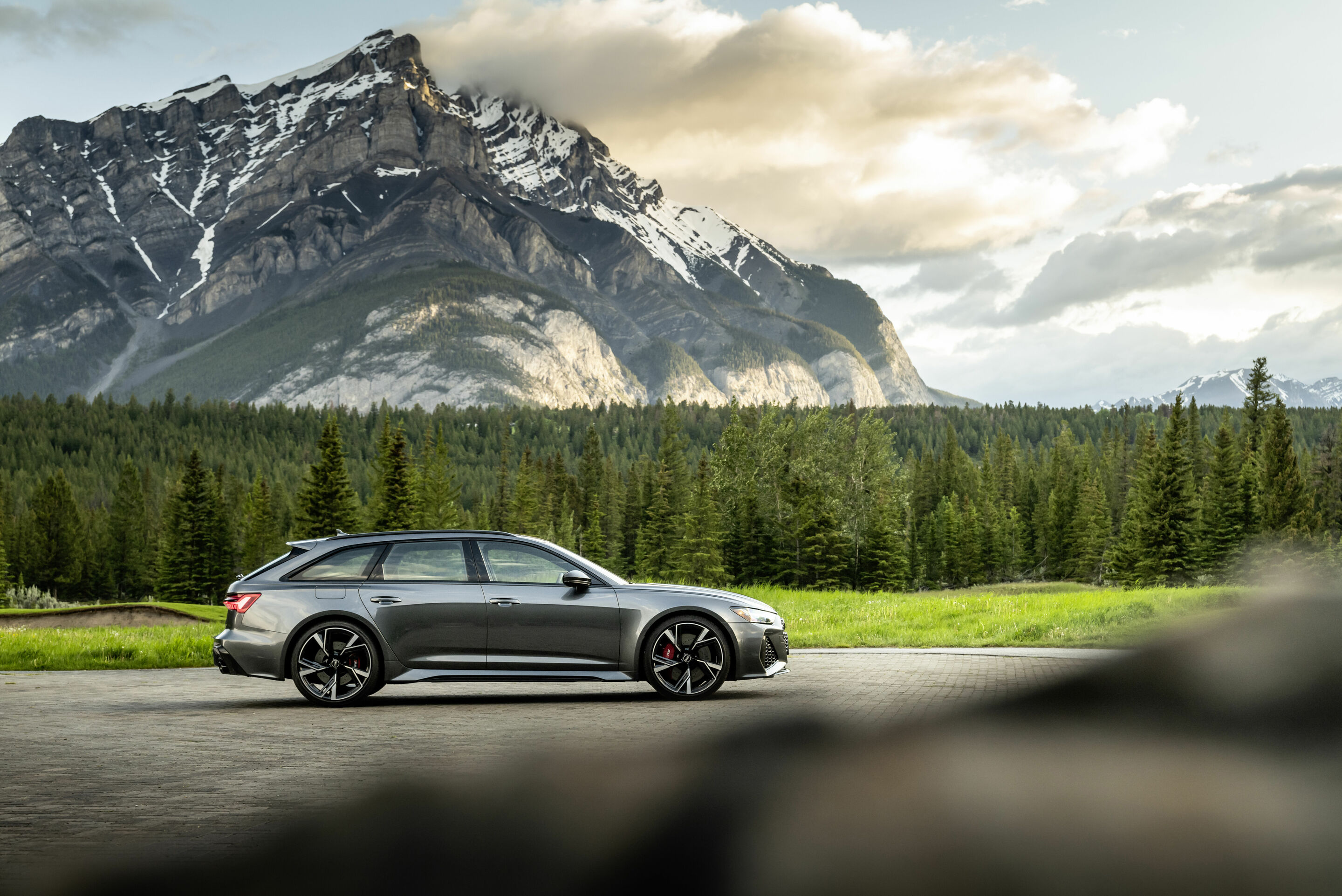 20-jähriges Jubiläum Audi RS 6 - Standaufnahme
Daytonagrau (seit 2019)
