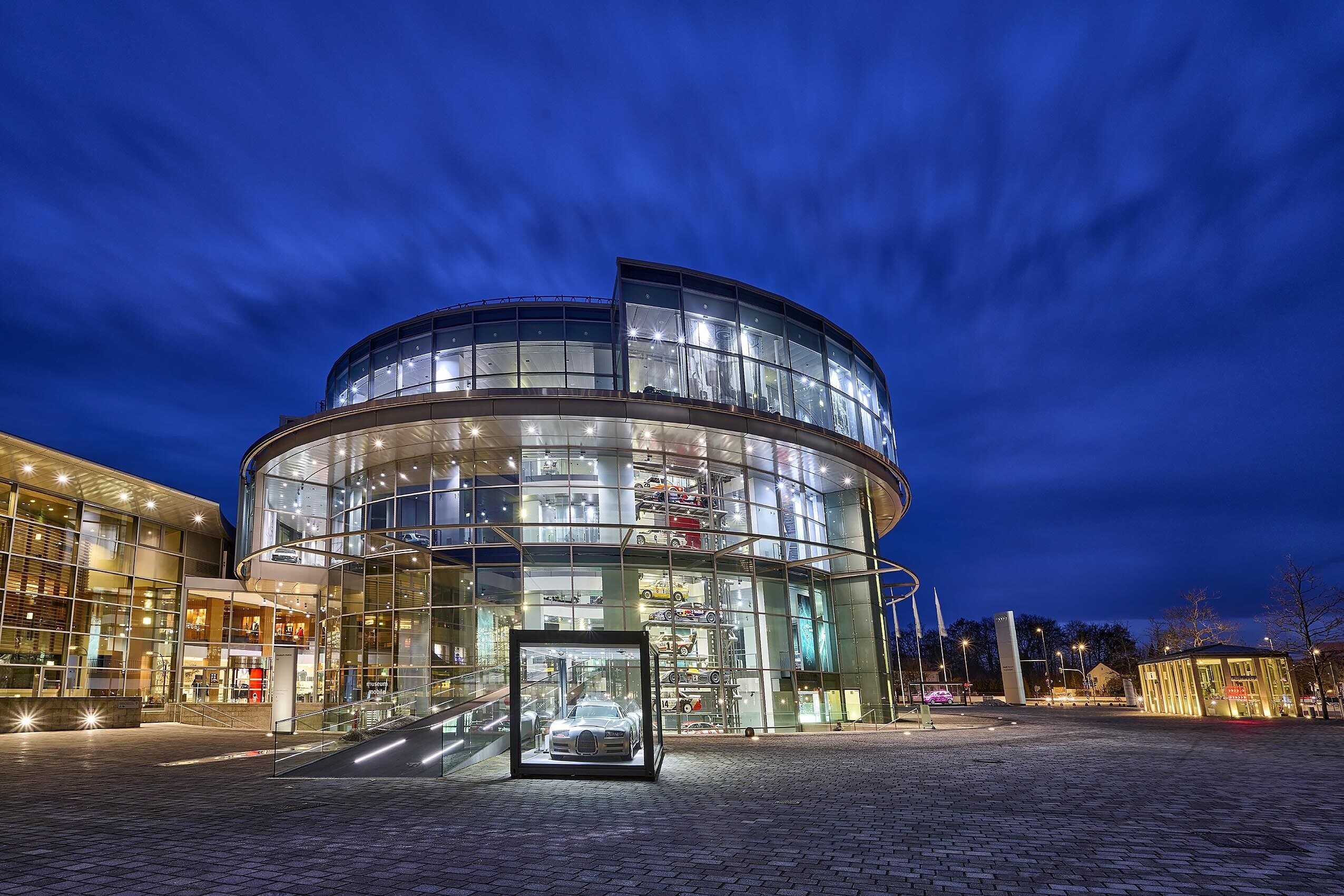 Audi museum mobile by night - Audi museum mobile by night