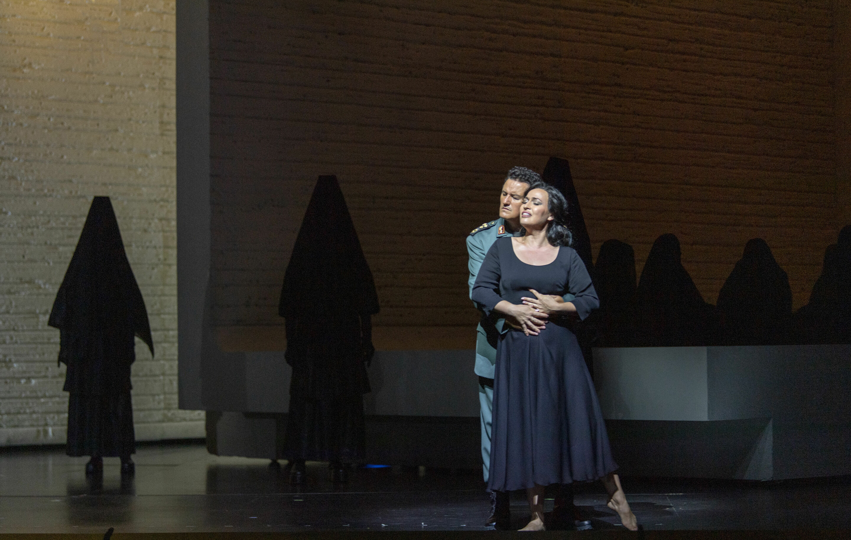 Audi remains main sponsor of Salzburg Festival - Sustainable: Audi’s shuttle service at the Salzburg Festival will continue to consist of all-electric Audi models.
