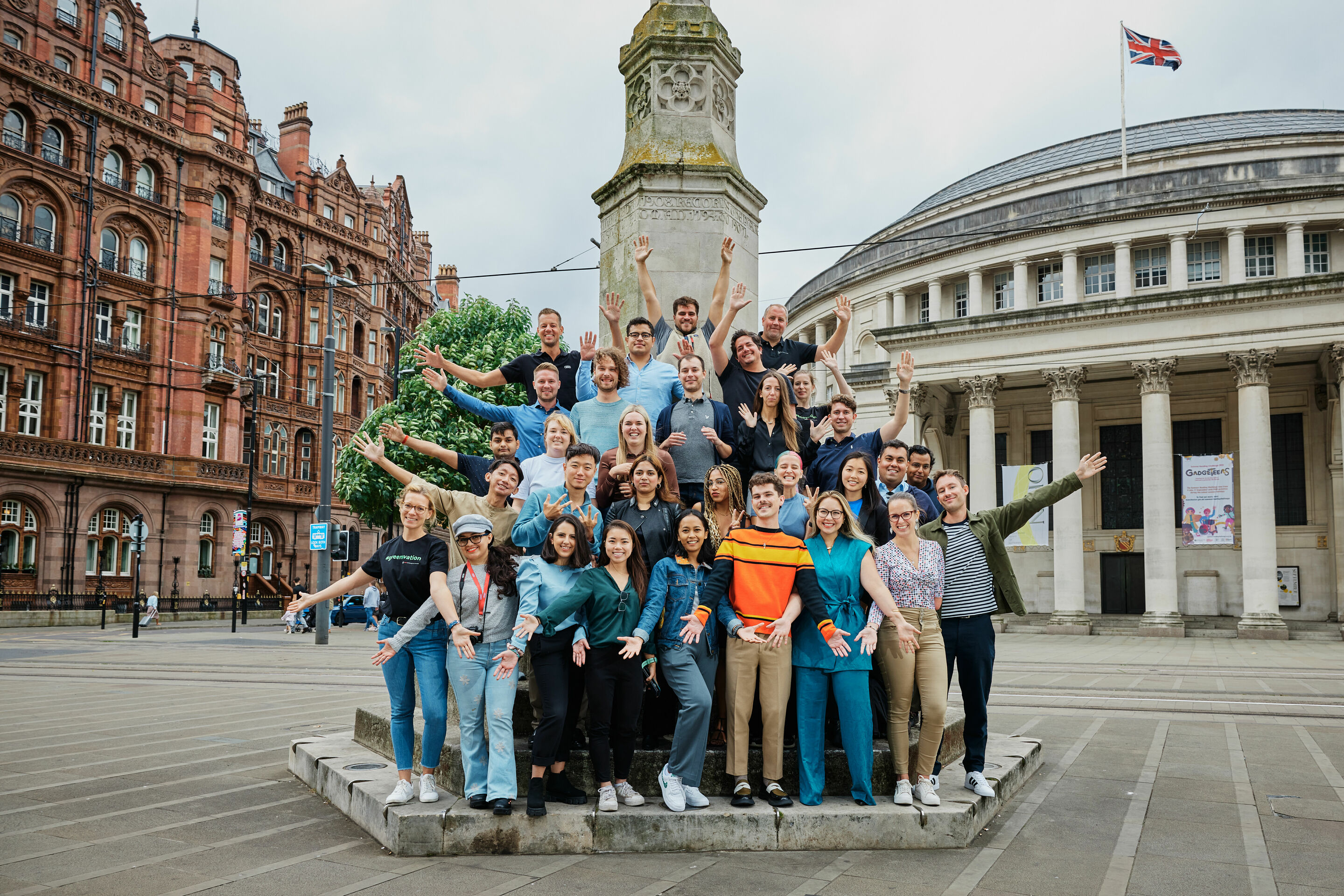Zukunftsvisionen in Manchester: Audi bringt junge Talente zum One Young World Summit - Audi schickt junge Talente zur Zukunftskonferenz „One Young World“