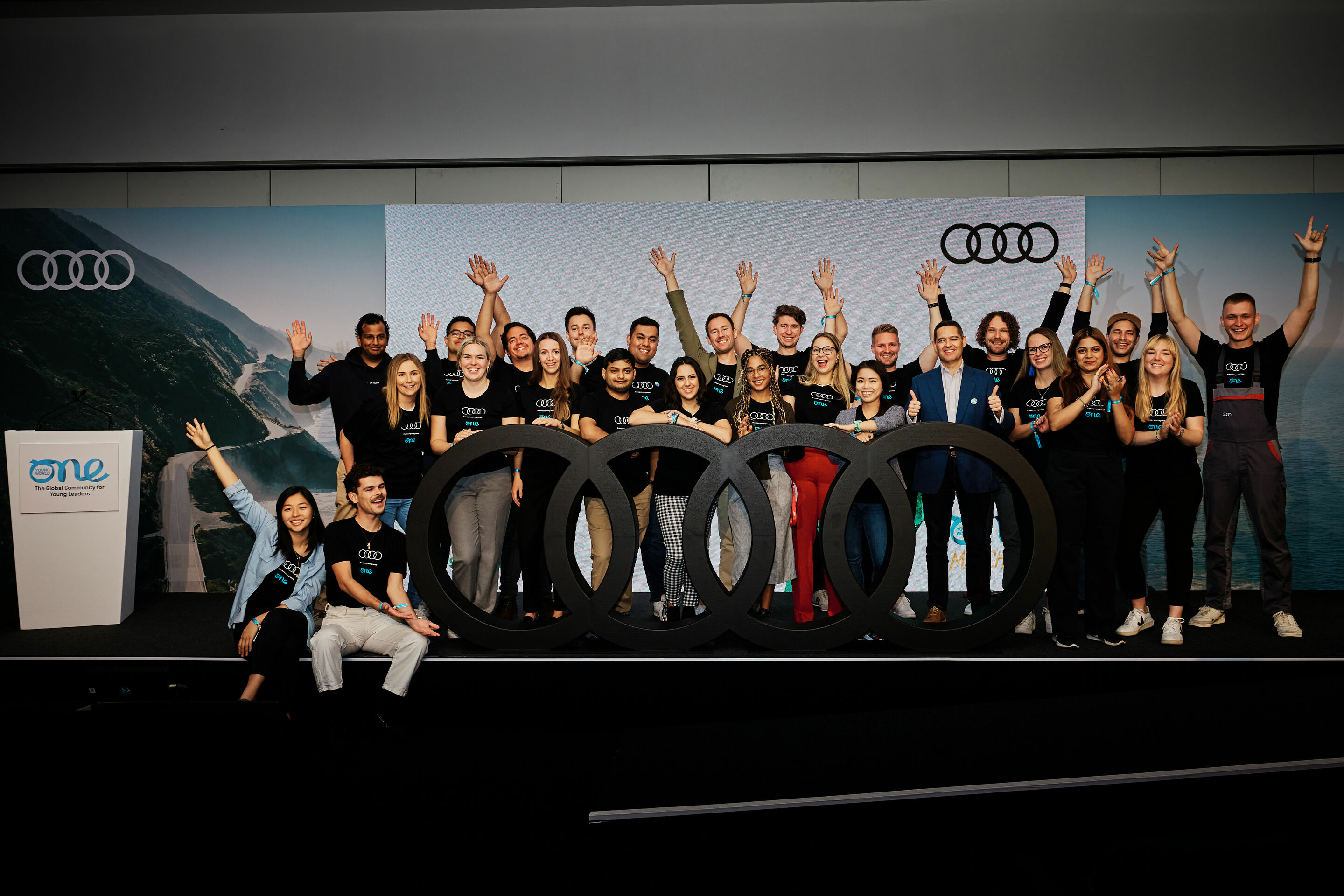 Zukunftsvisionen in Manchester: Audi bringt junge Talente zum One Young World Summit - Audi schickt junge Talente zur Zukunftskonferenz „One Young World“