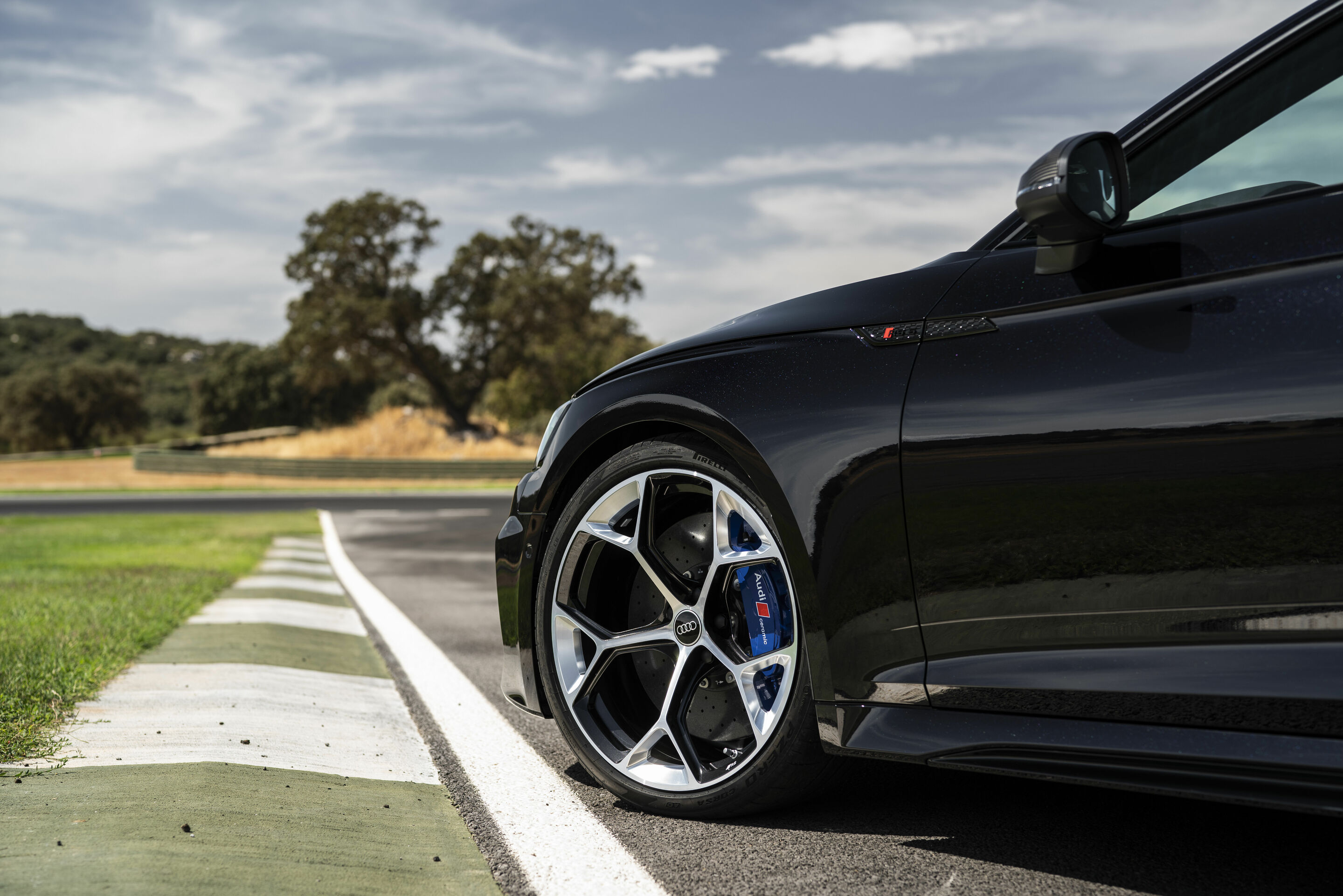 Audi RS 5 Sportback with competition plus package - Detail,
Colour: Sebring black