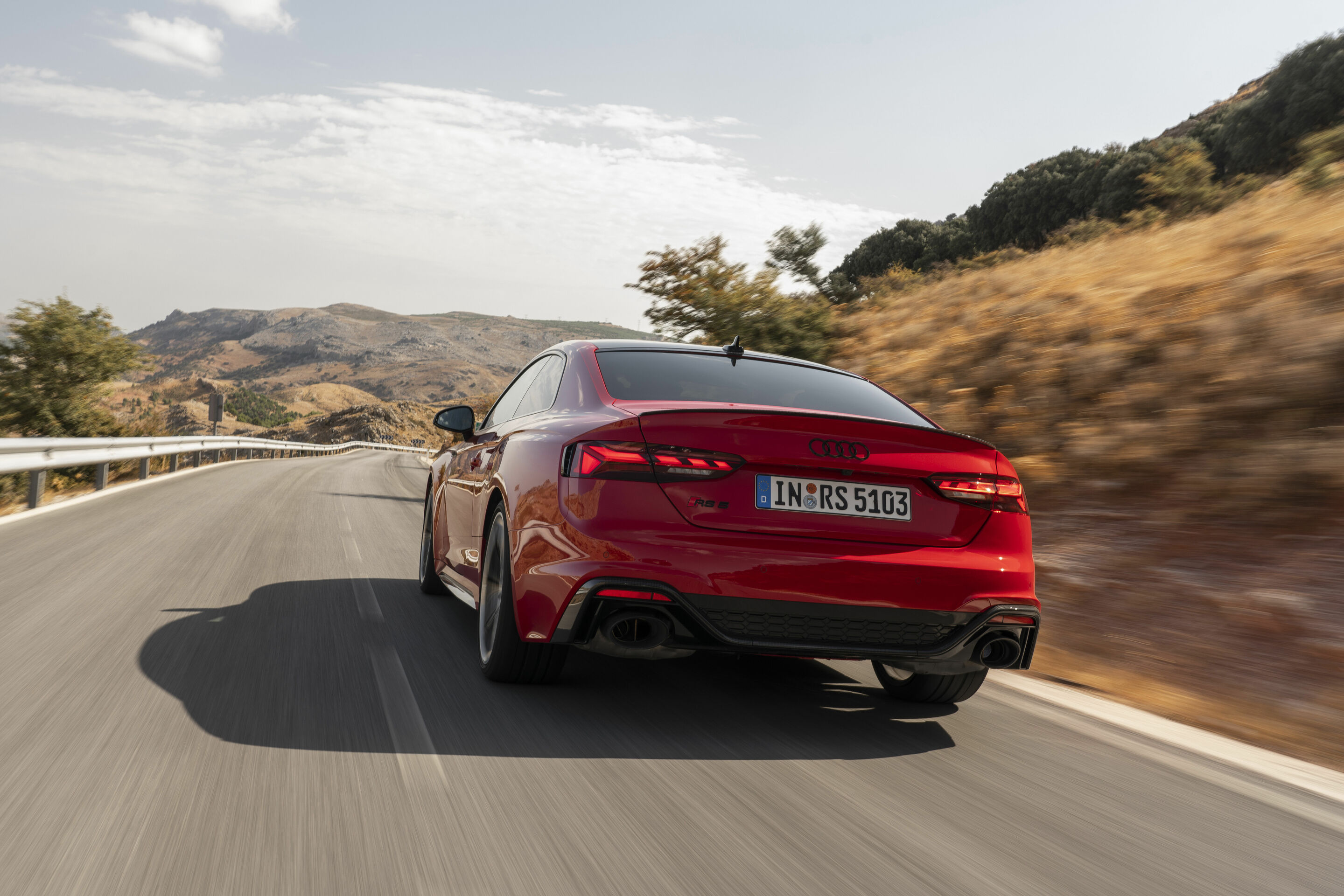 Audi RS 5 Coupé with competition plus package - Dynamic photo,
Colour: Tango red