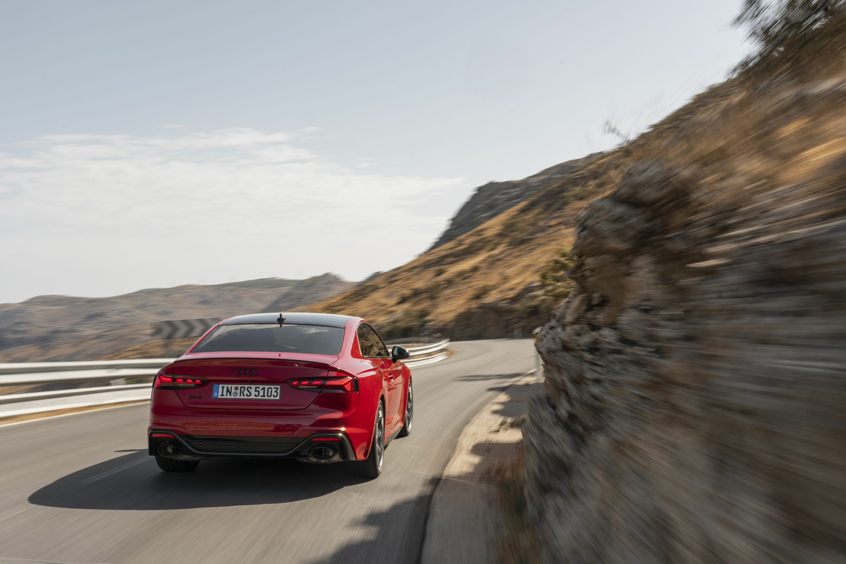 Audi RS 5 Coupé with competition plus package - Dynamic photo,
Colour: Tango red