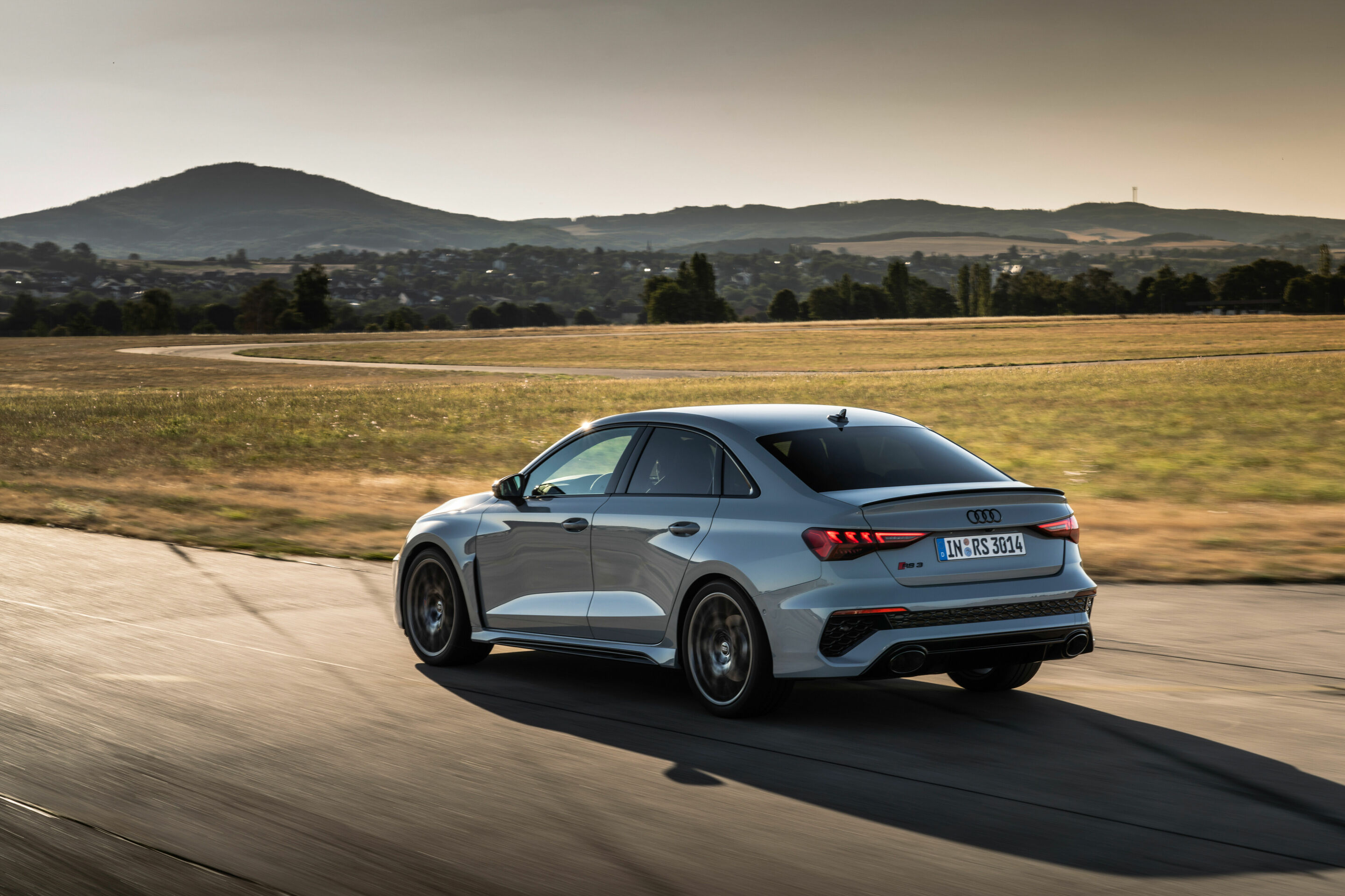 Audi RS 3 Sedan performance edition - Dynamic photo, Colour: Arrow Gray, Pearl Effect