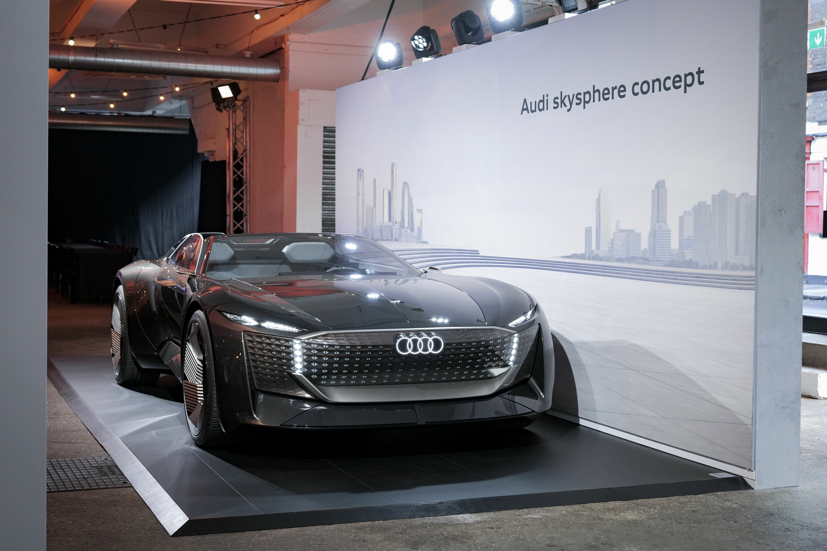 Audi Urban Purifier – The Fine Dust Filter for Electric Vehicles - The Audi skysphere concept allowed visitors at Greentech Festival London a fist hand look at the progressive luxury of the future.