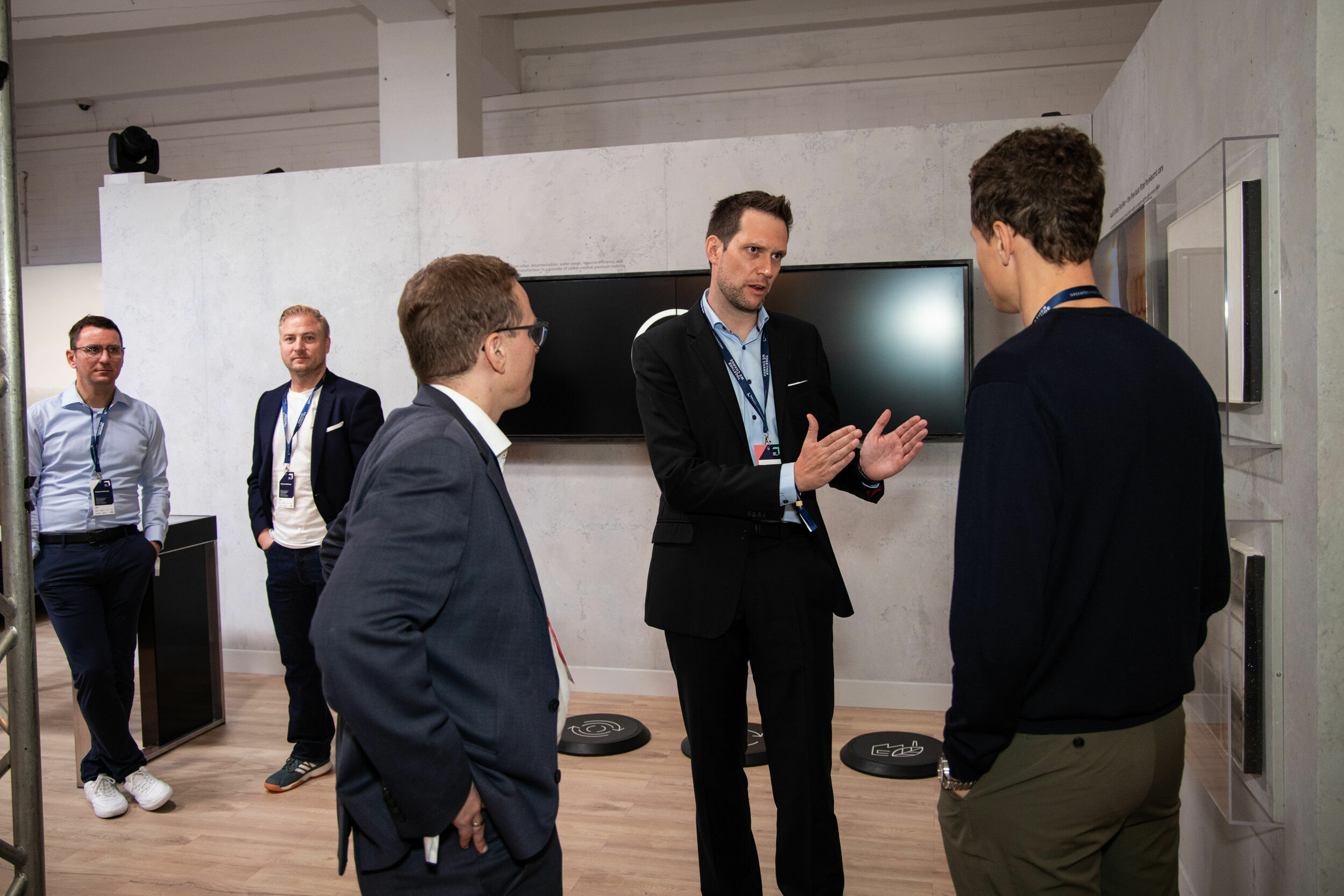 Audi Urban Purifier – The Fine Dust Filter for Electric Vehicles - At Greentech Festival London, visitors had the opportunity to discuss the potential of sustainable technology in depth.
