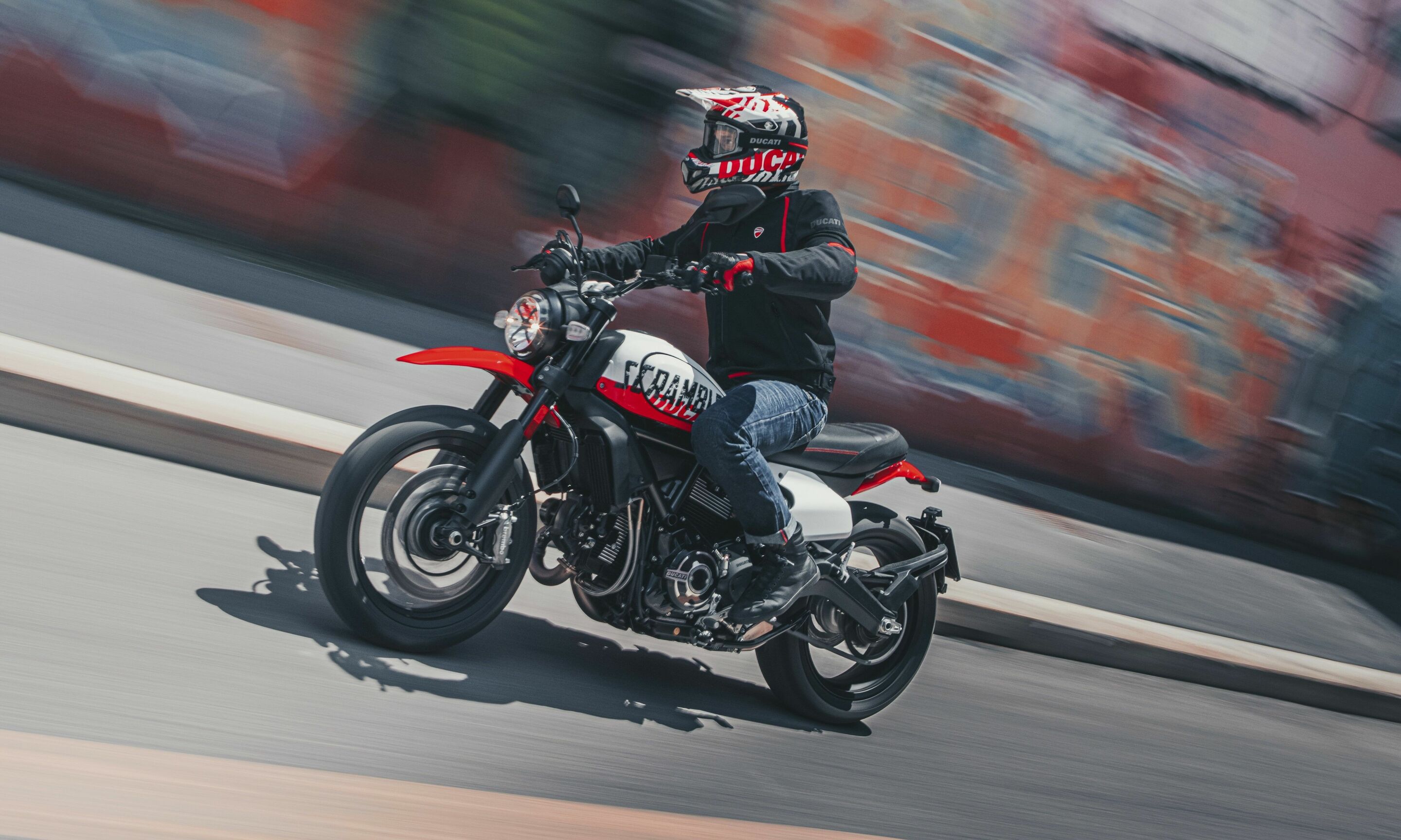 Ducati Motor Holding S.p.A. - Ducati Scrambler Urban Motard
