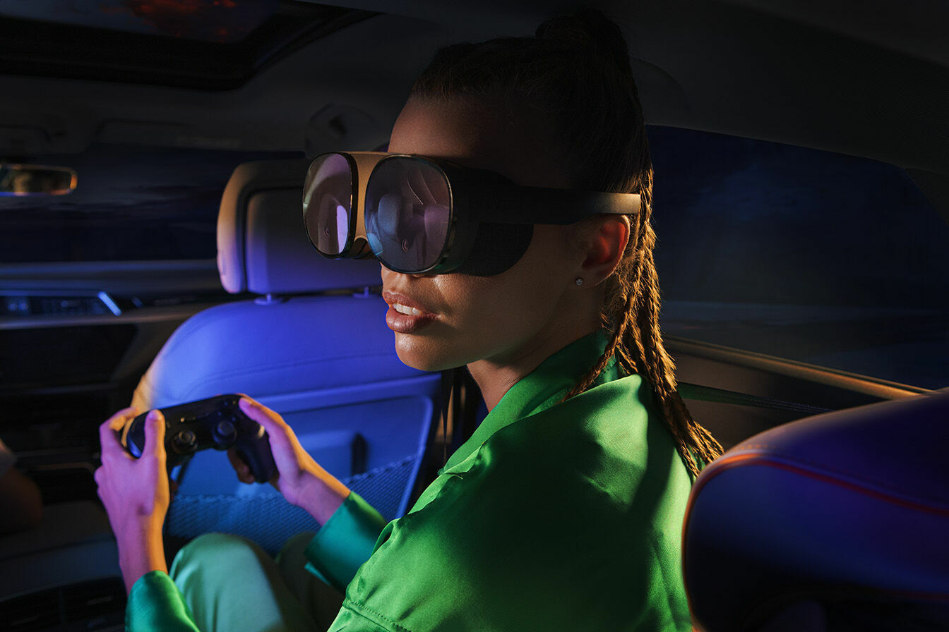 holoride´s cutting edge in-car entertainment platform launches for select Audi models - Passengers are taken on a journey through a variety of games and apps. To enable this, the media format known as ‘Elastic Content’ uses various vehicle data points...