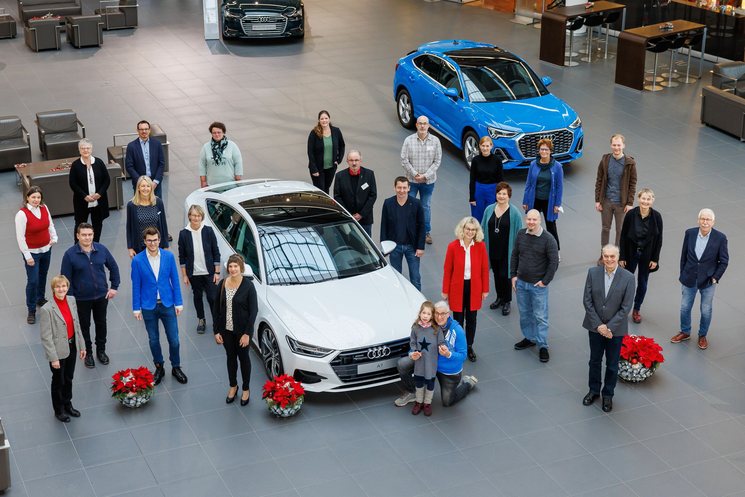 Audi Belegschaft spendet für die Region - Nach zwei Jahren Pandemie konnte die Spendenübergabe in diesem Jahr endlich wieder in Präsenz im Audi Forum stattfinden.