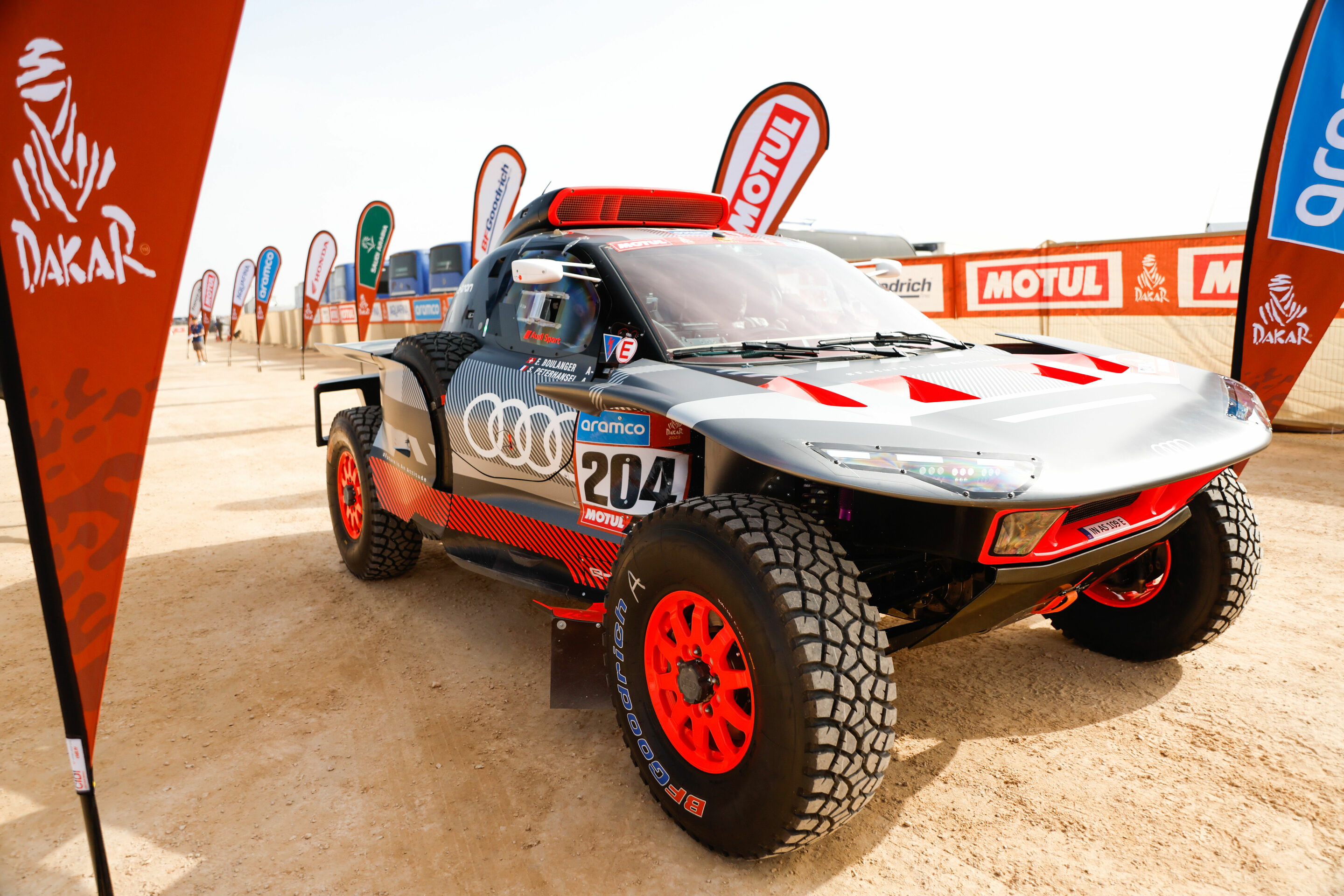 Rallye Dakar 2023 - Audi RS Q e-tron #204 (Team Audi Sport), Stéphane Peterhansel/Edouard Boulanger