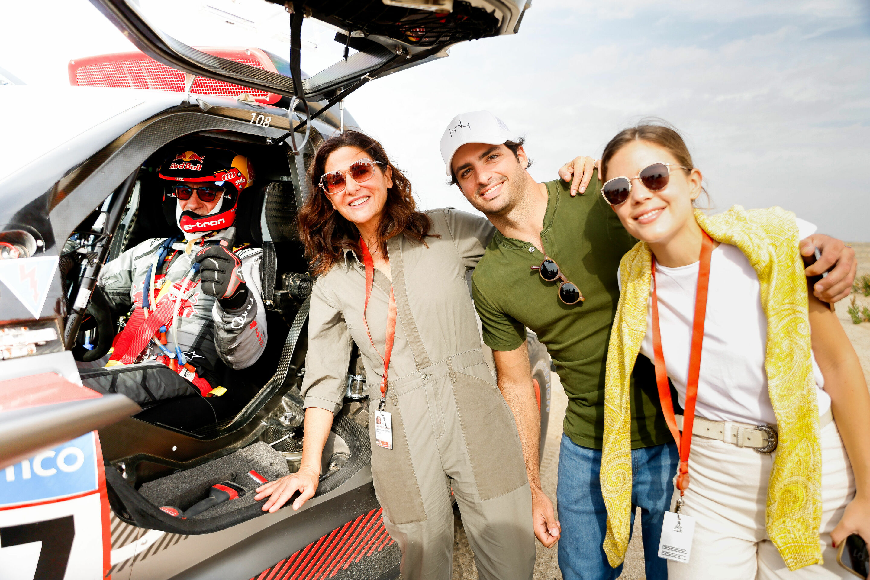 Rallye Dakar 2023 - Carlos Sainz, Reyes Vázquez de Castro, Carlos Sainz jr., Isabel Hernaez