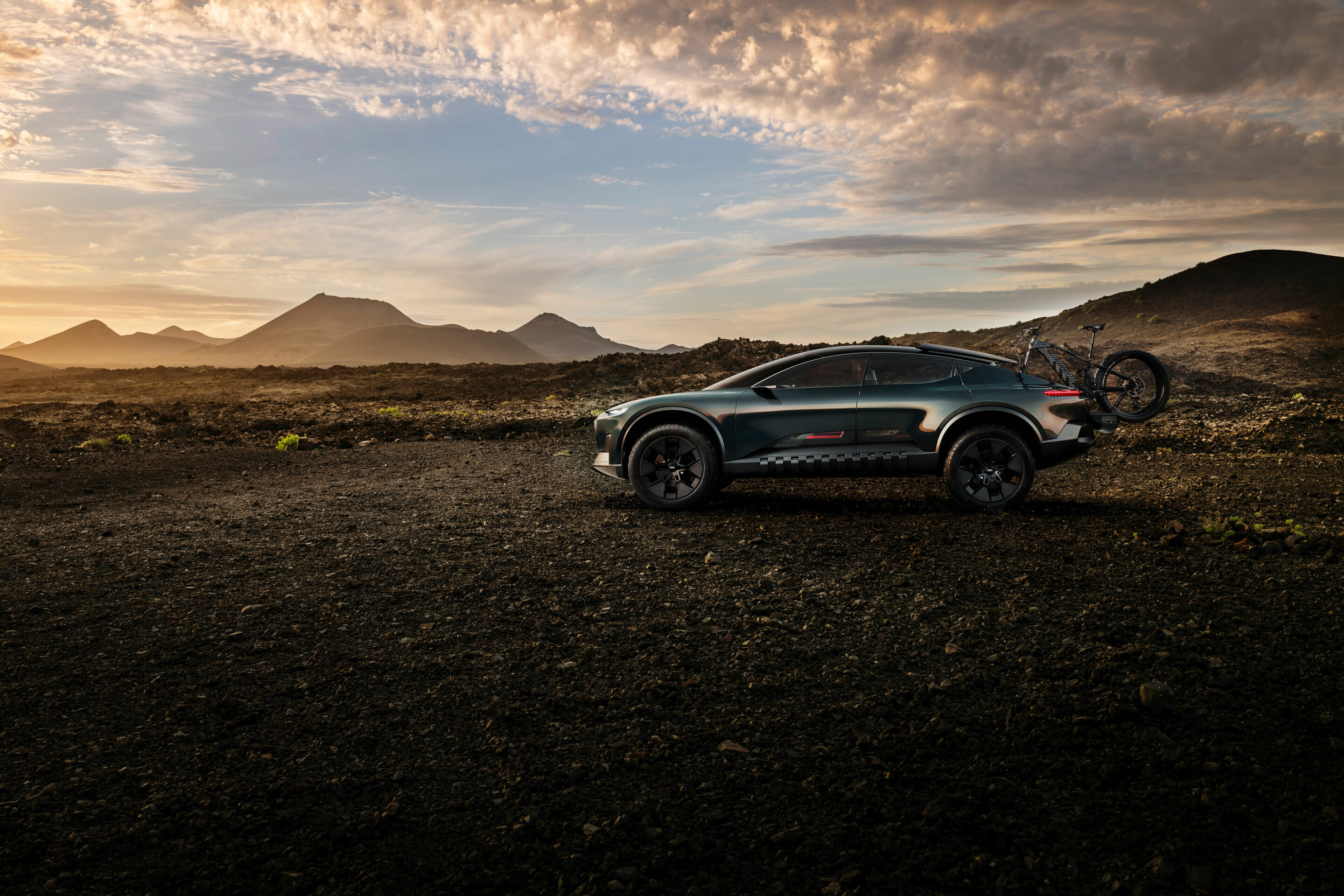 Audi activesphere concept - Static photo, Colour: Arctic Teal