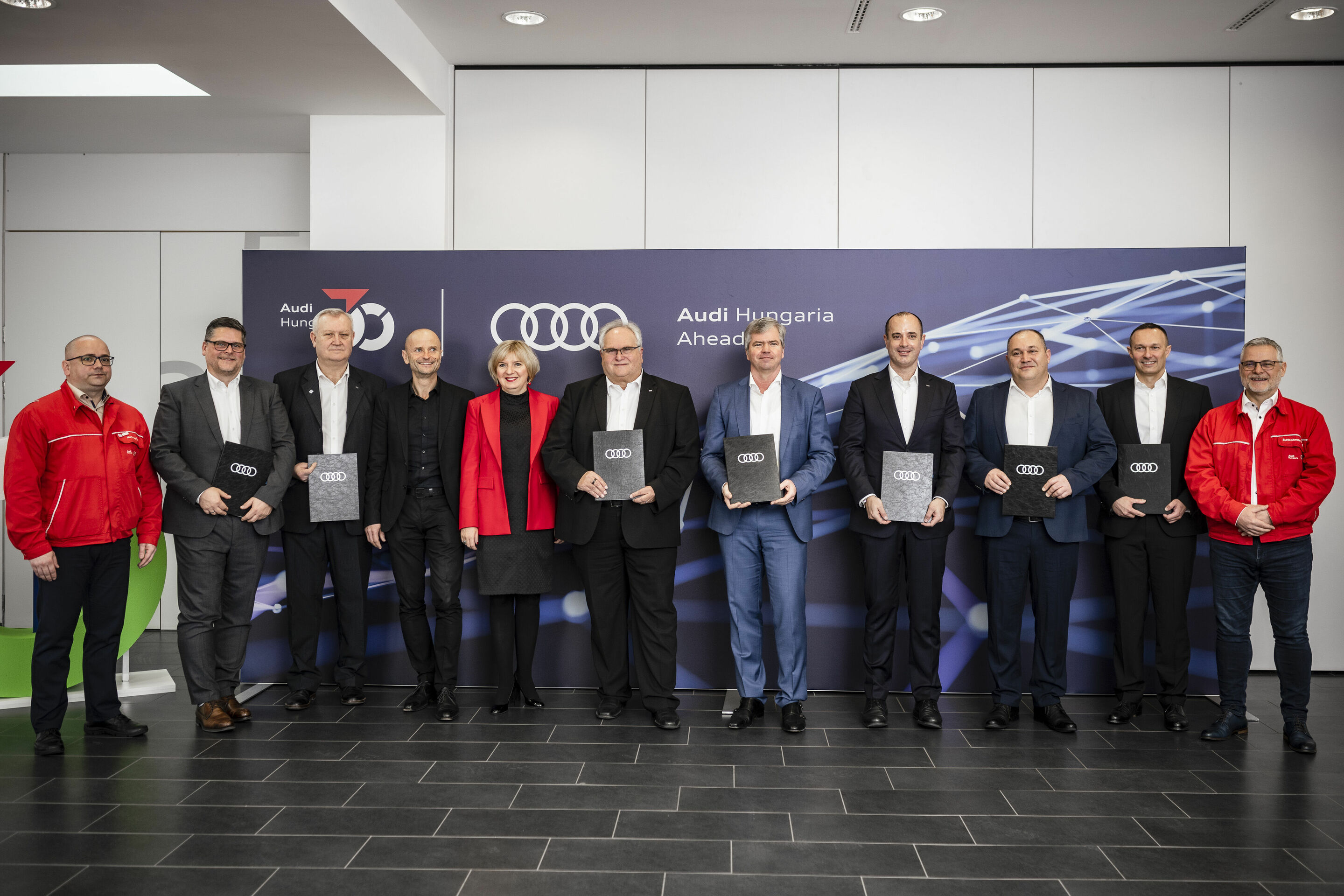 Audi Hungaria Founds Subsidiary AUDI HUNGARIA AHEAD Kft. - From left to right: György Nagy, Chairman of the Work Council of Audi Hungaria, Andreas Kattendick, Managing Director of AUDI HUNGARIA AHEAD Kft., Sándor Németh, Chairman of the Independent Trade...