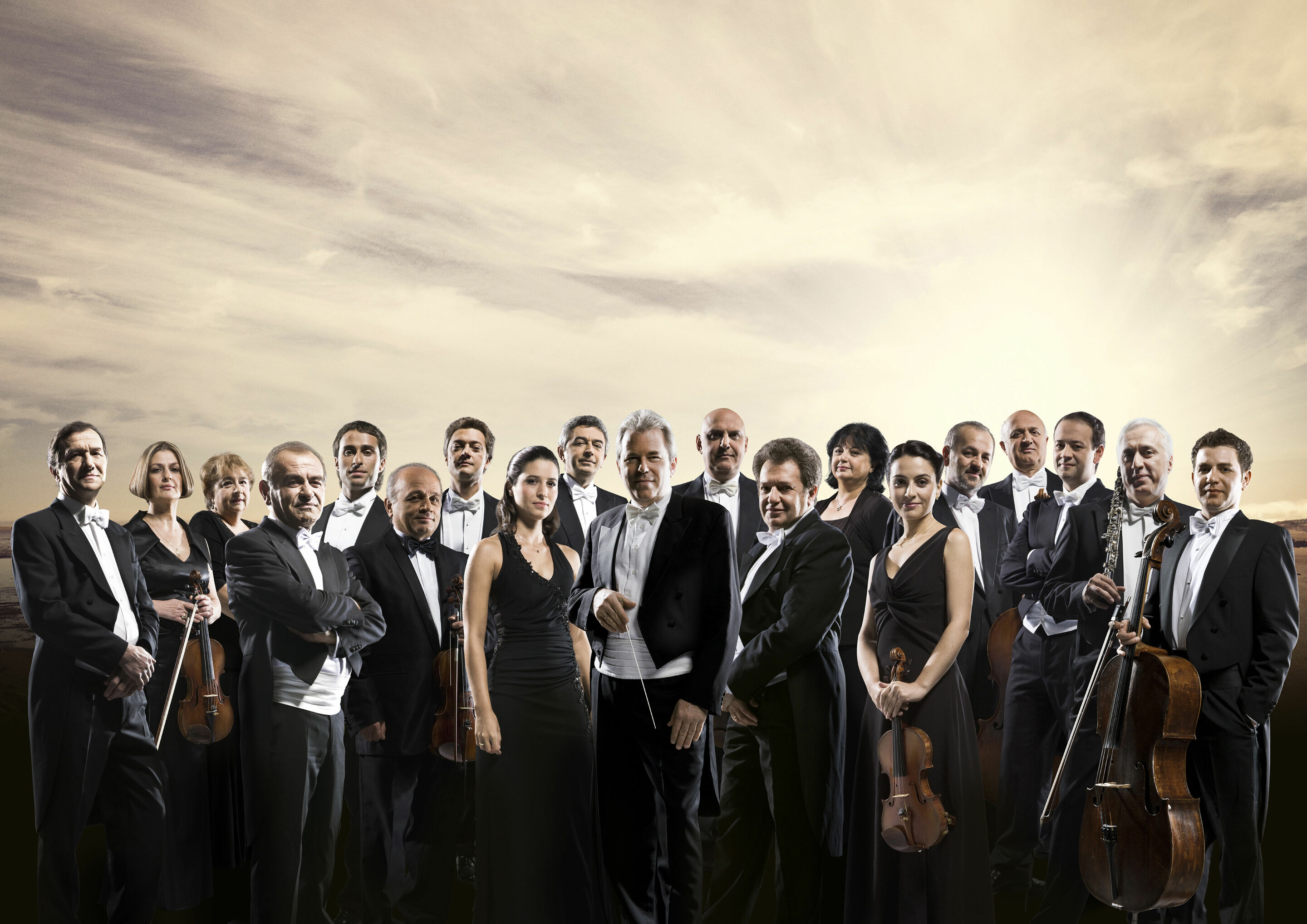 Audi Sommerkonzerte 2013 - Das Georgische Kammerorchester Ingolstadt tritt anlässlich des UNICEF Benefizkonzertes am 30. Juni 2013 unter Lavard Skou Larsen auf. 

© Andi Frank