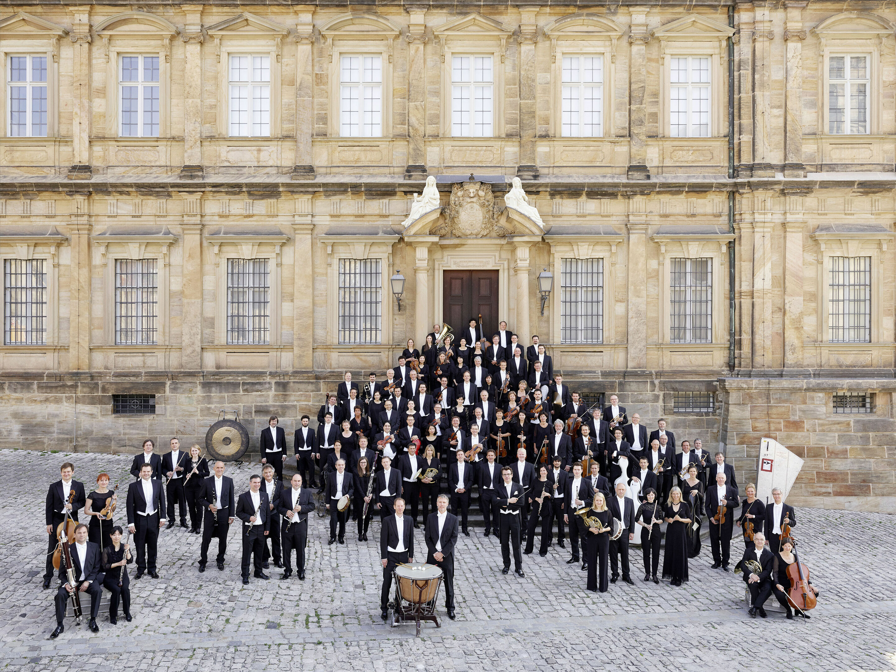Audi Sommerkonzerte 2023: Bamberg Symphony - The Bamberg Symphony will perform works by Mahler, Haydn, and Berg, conducted by the winners of the Gustav Mahler Conducting Competition.