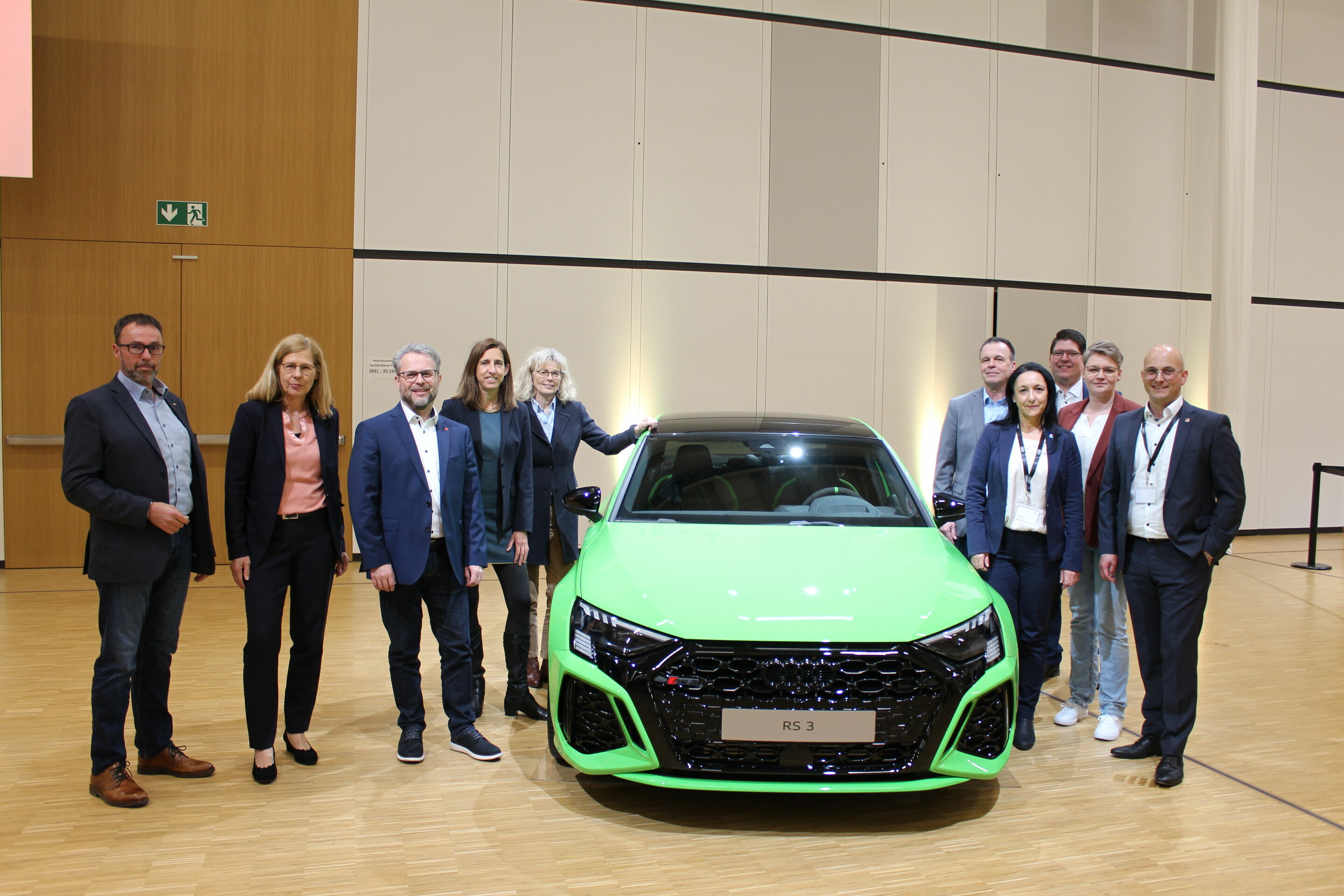 Audi-Aufsichtsratswahl entschieden - Die neu gewählten Arbeitnehmervertreter_innen im Aufsichtsrat der AUDI AG (von links): Carlos Gil, Irene Schulz, Peter Mosch, Petra Otte, Stefanie Ulrich, Rainer Schirmer, Rita Beck, Alexander Reinhart, Karola Frank...