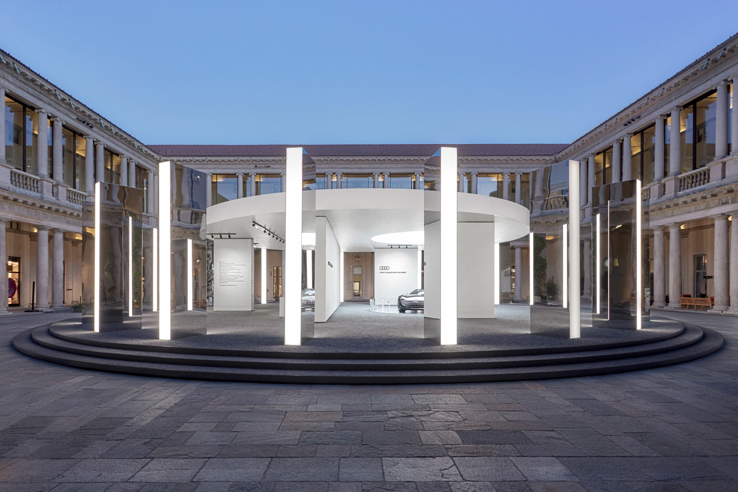 Milan Design Week 2023 - During Milan Design Week, Audi opens its House of Progress at Milan's Portrait Hotel. At the center of the performance, which addresses various aspects of the circular economy, is the artistic installation "The Domino Act" by...