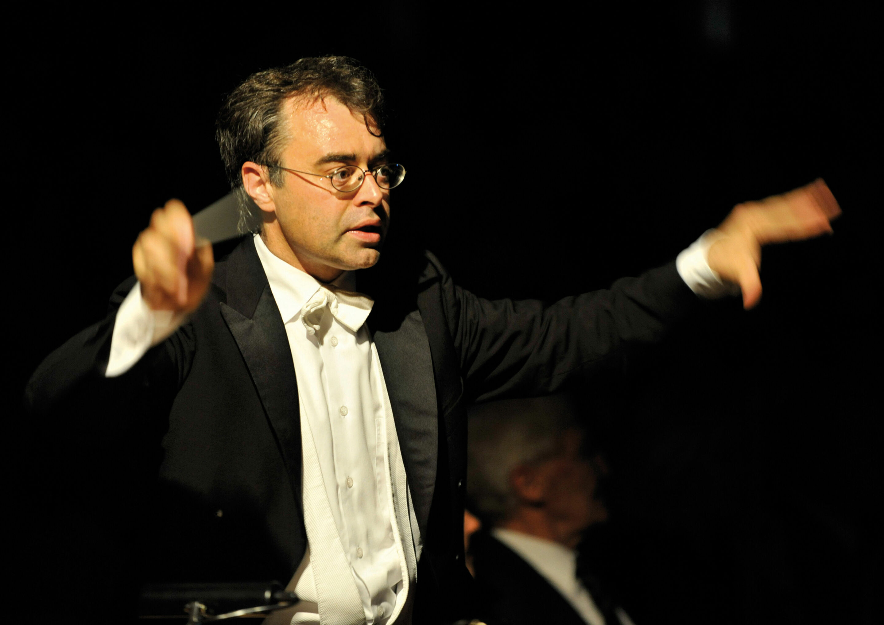 Audi Sommerkonzerte 2013 - Jan Vogler tritt zusammen mit dem Symphonieorchester des Nationaltheaters Prag unter der Leitung von Jan Schultsz am 26. Juli 2013 in Ingolstadt auf. 

© Giancarlo Cattaneo