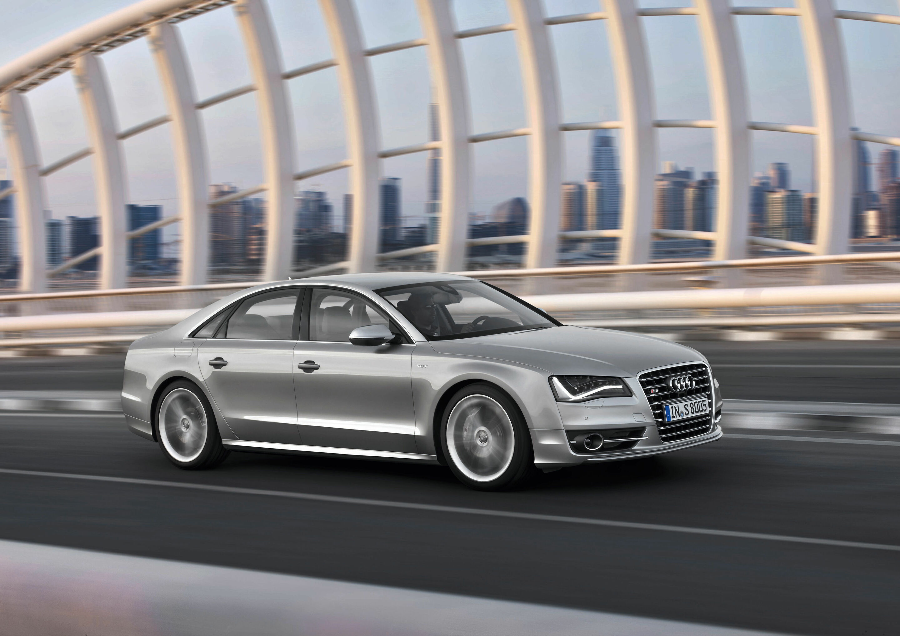 Audi continues strong growth in North America in February - The new editions of the S6 and the S8 that launched last fall contributed significantly to sustained strong growth of the A6 family (+40.9%) and the A8 (+22.3%) in the USA in February. 
Picture:...