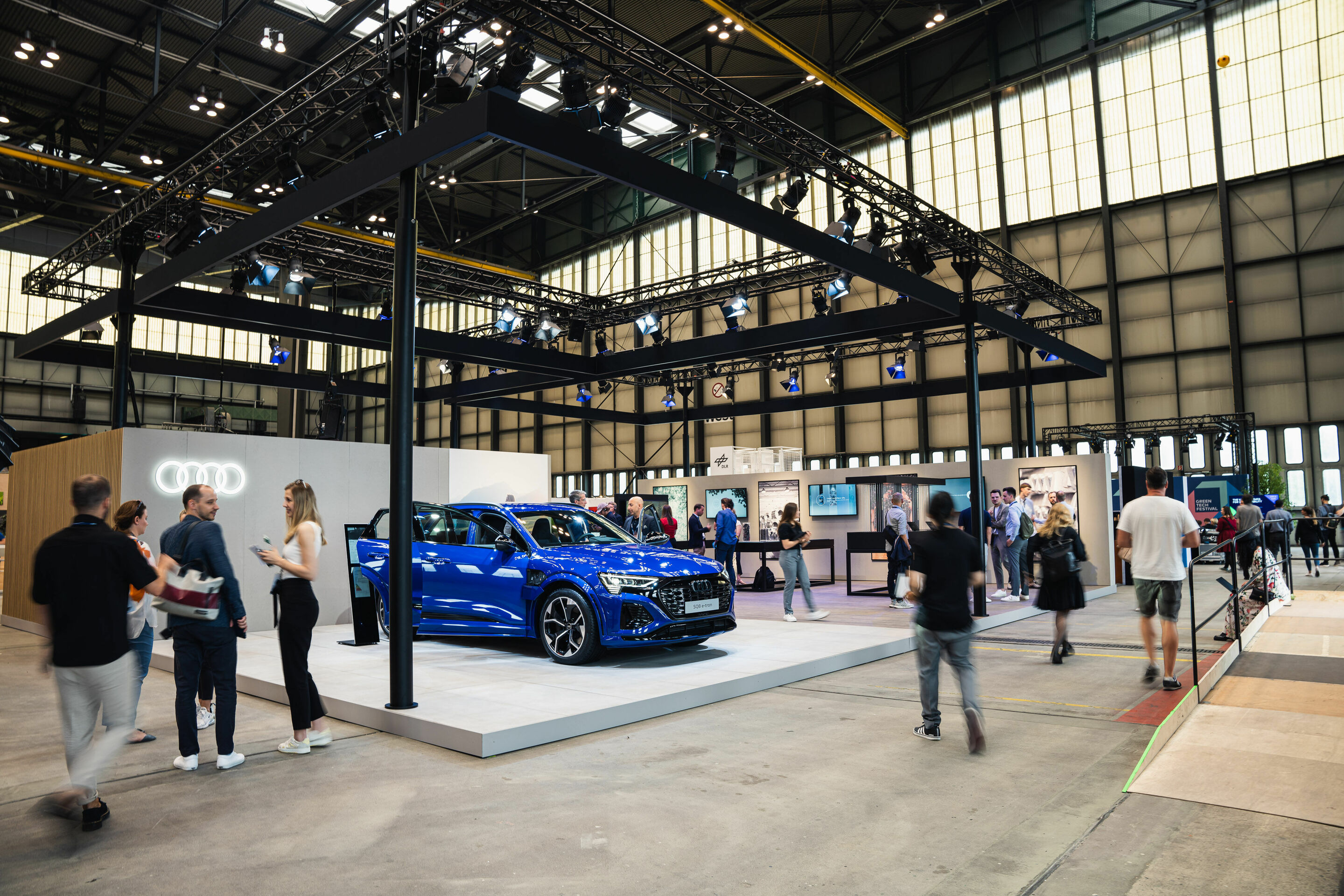 Audi at the GREENTECH FESTIVAL 2023 in Berlin: - Innovations relating to circular economy are the focus of Audi's presence at one of Europe's largest sustainability forums. In dialogue with guests, Audi experts gave insights into decarbonization in production...