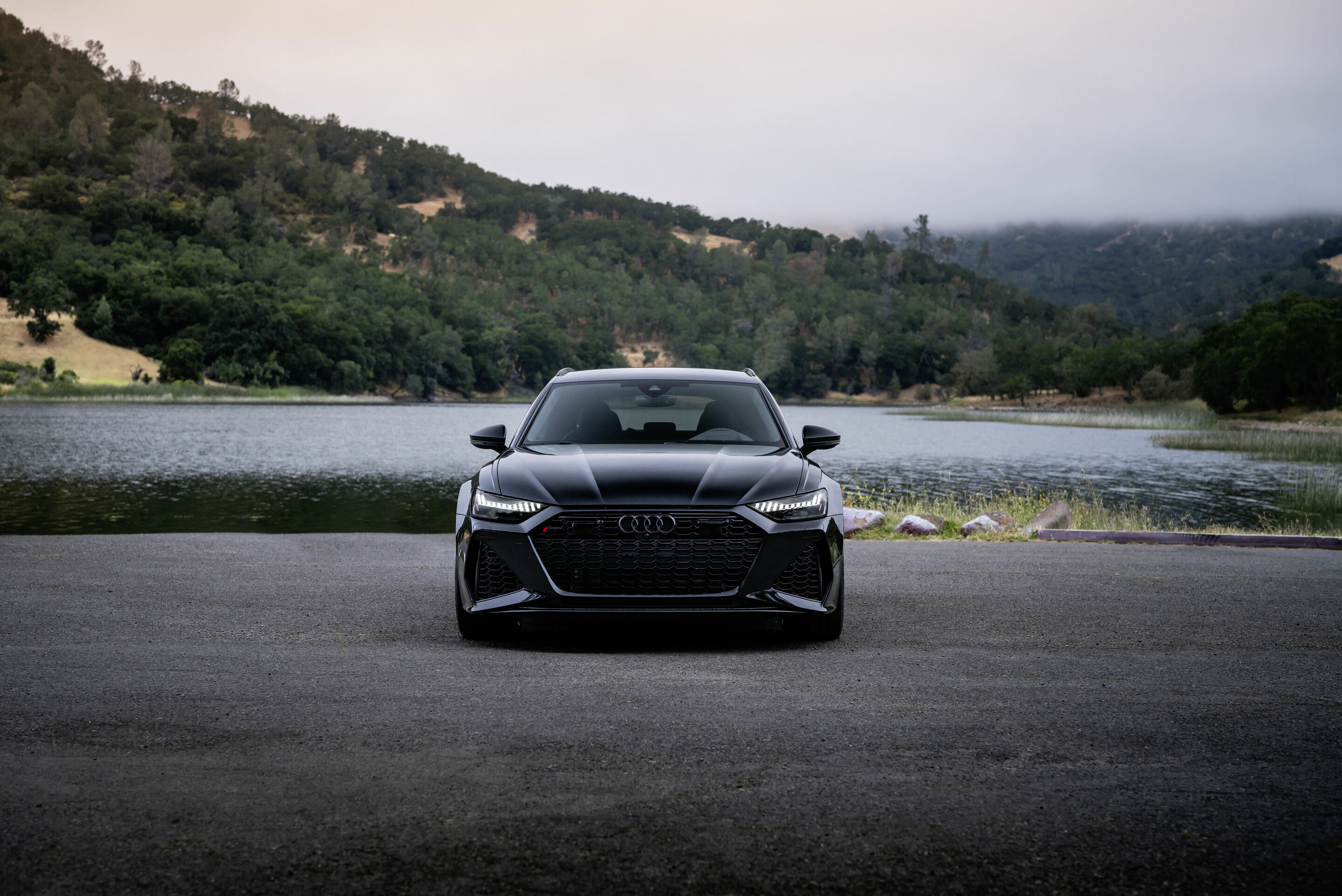 Audi RS 6 Avant performance - Standaufnahme,
Farbe: Mythosschwarz Metallic
