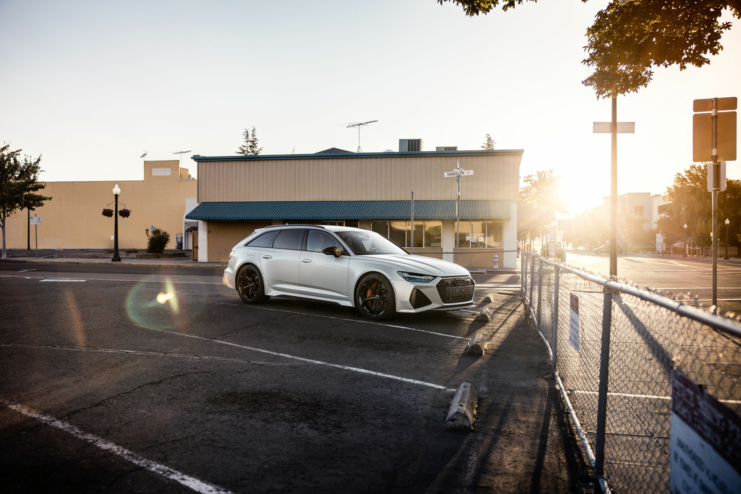Audi RS 6 Avant performance - Standaufnahme,
Farbe: Tausilber