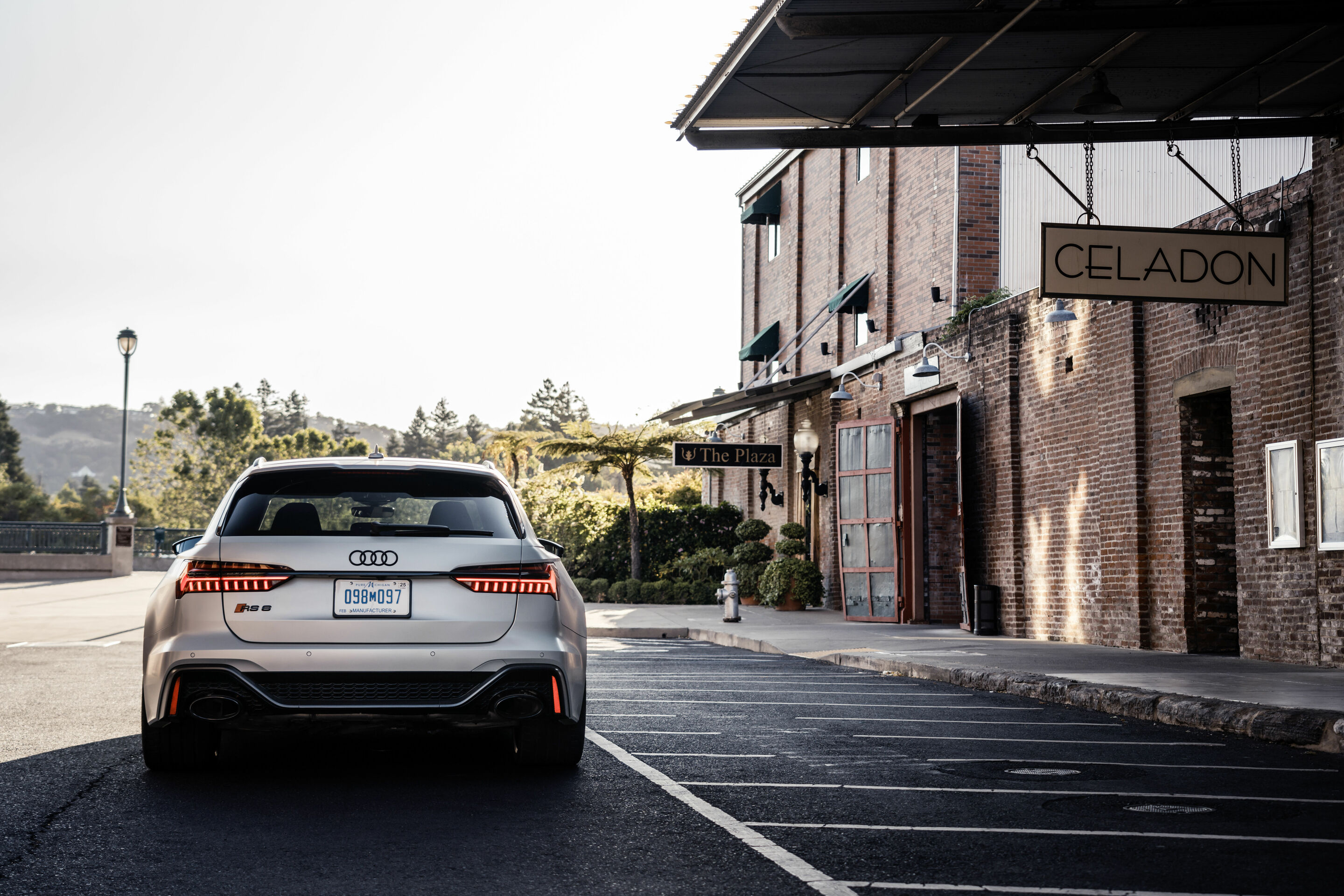 Audi RS 6 Avant performance - Static photo,
Colour: Dew Silver