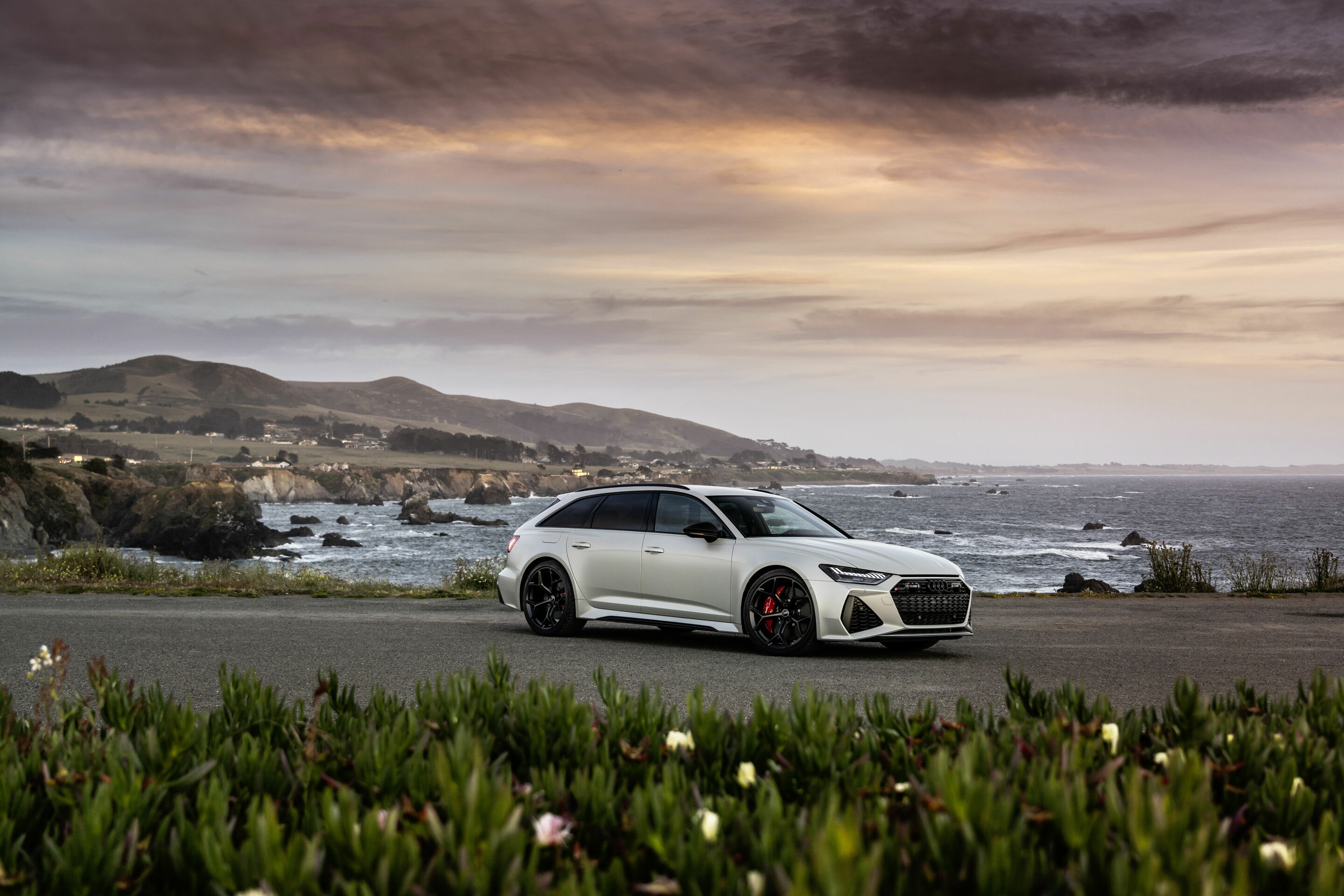 Audi RS 6 Avant performance - Standaufnahme,
Farbe: Tausilber