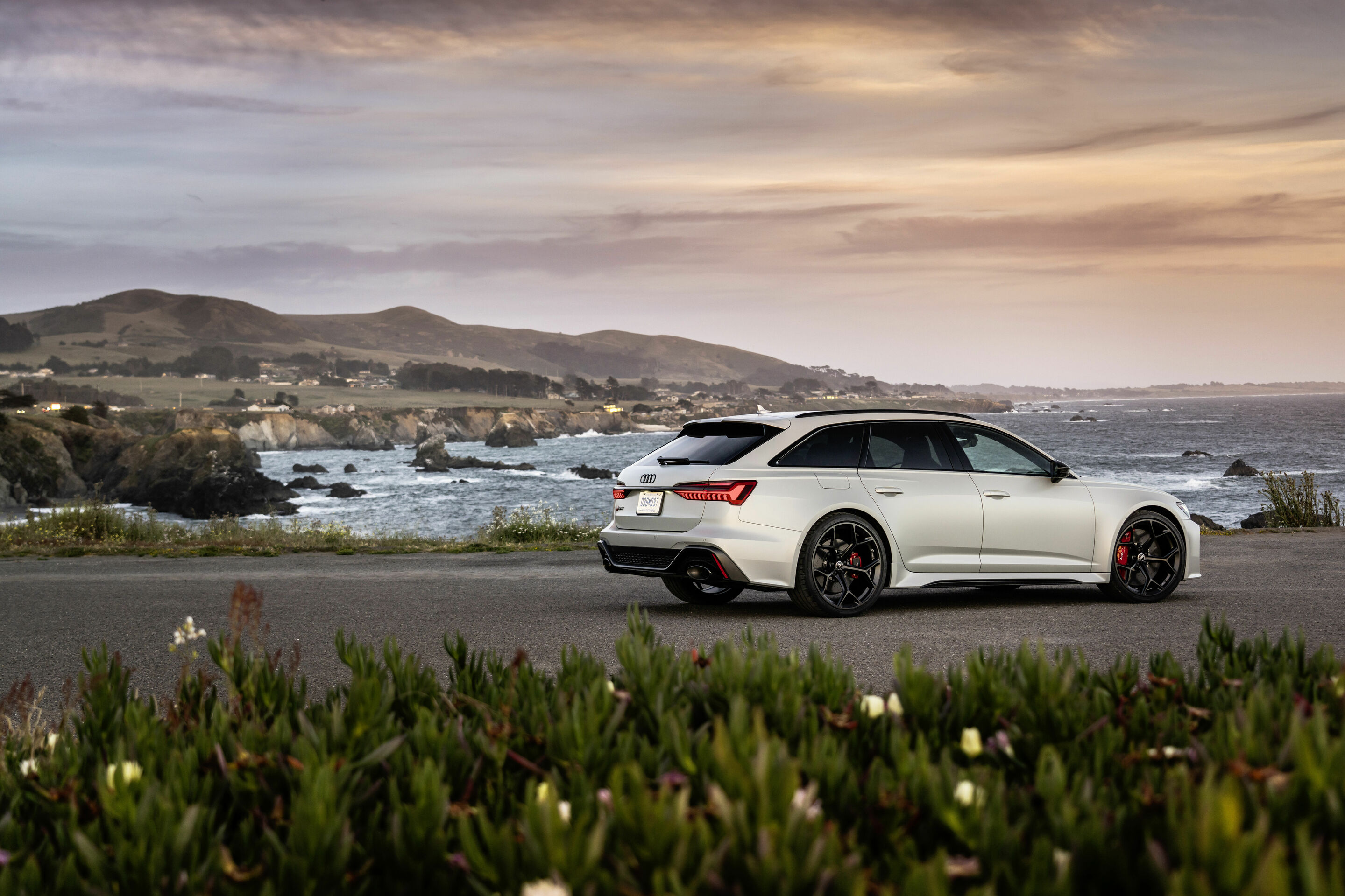 Audi RS 6 Avant performance - Standaufnahme,
Farbe: Tausilber