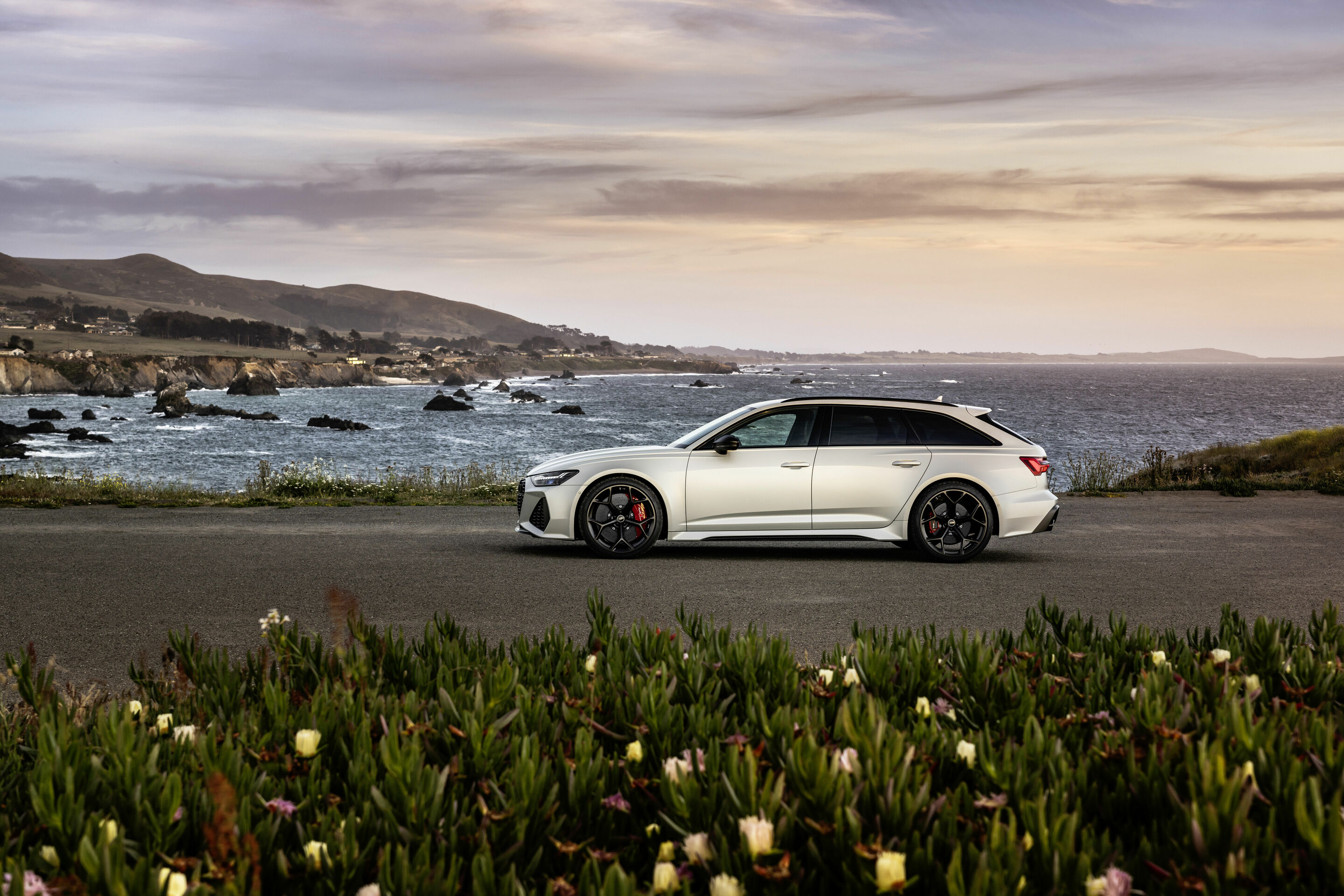 Audi RS 6 Avant performance - Standaufnahme,
Farbe: Tausilber