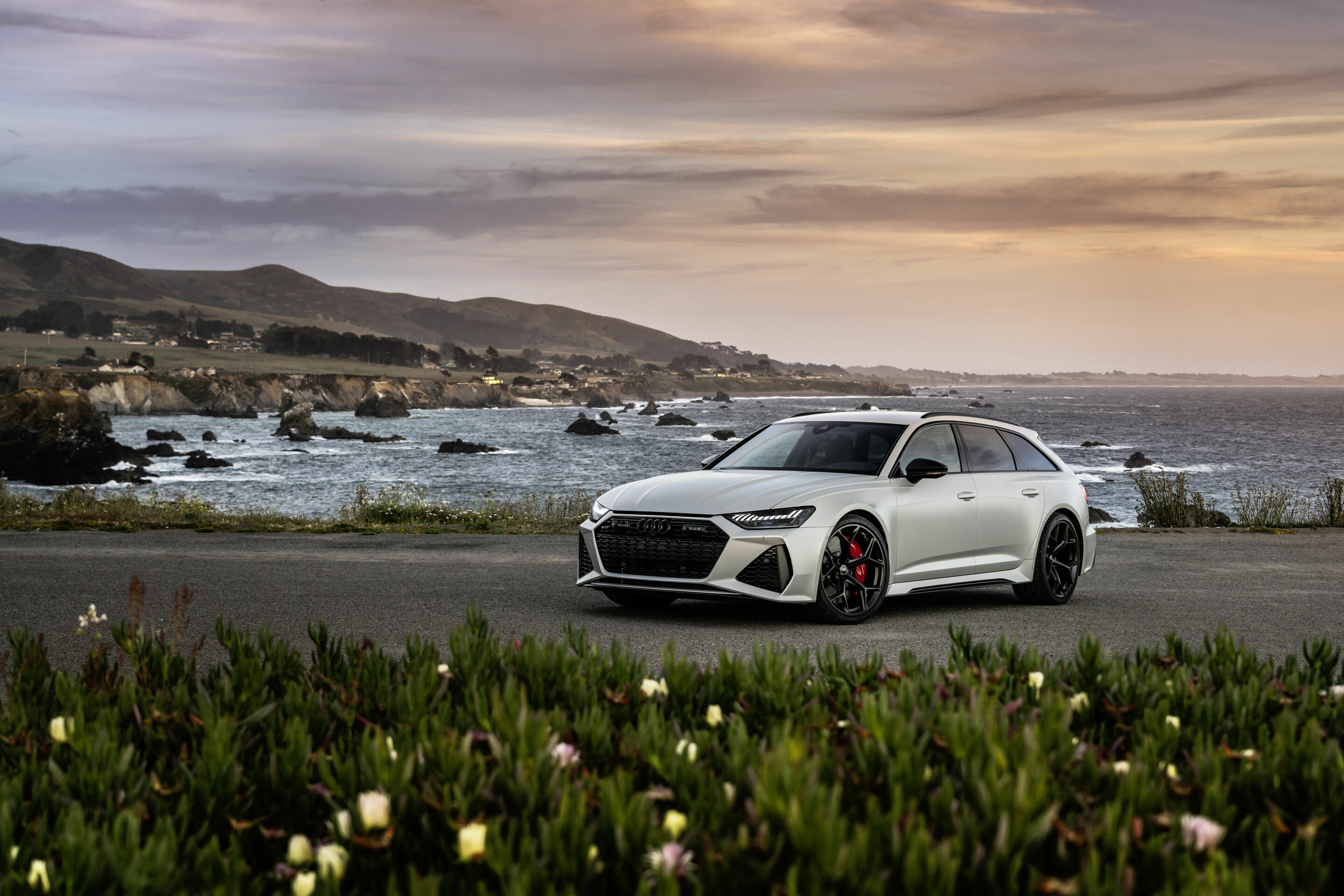Audi RS 6 Avant performance - Standaufnahme,
Farbe: Tausilber