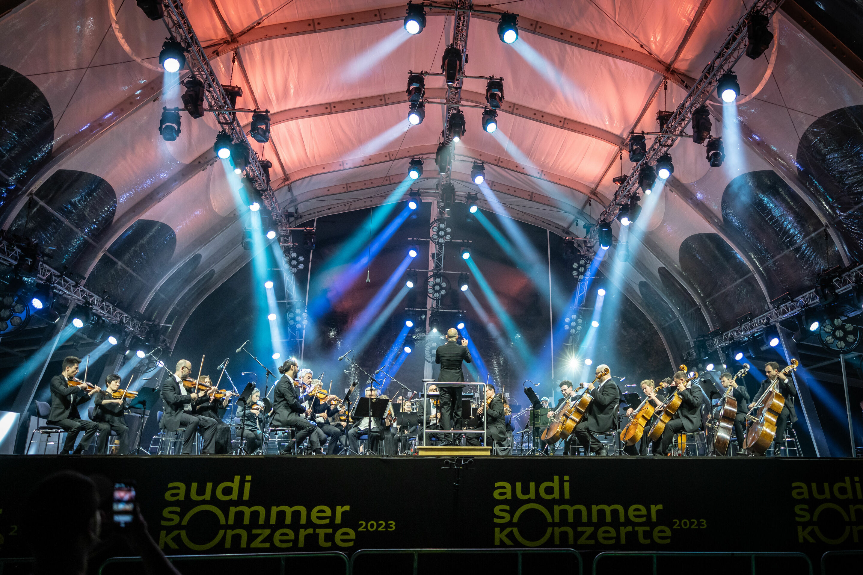 Audi Sommerkonzert 2023 - Daniil Gonobolin und das Georgische Kammerorchester