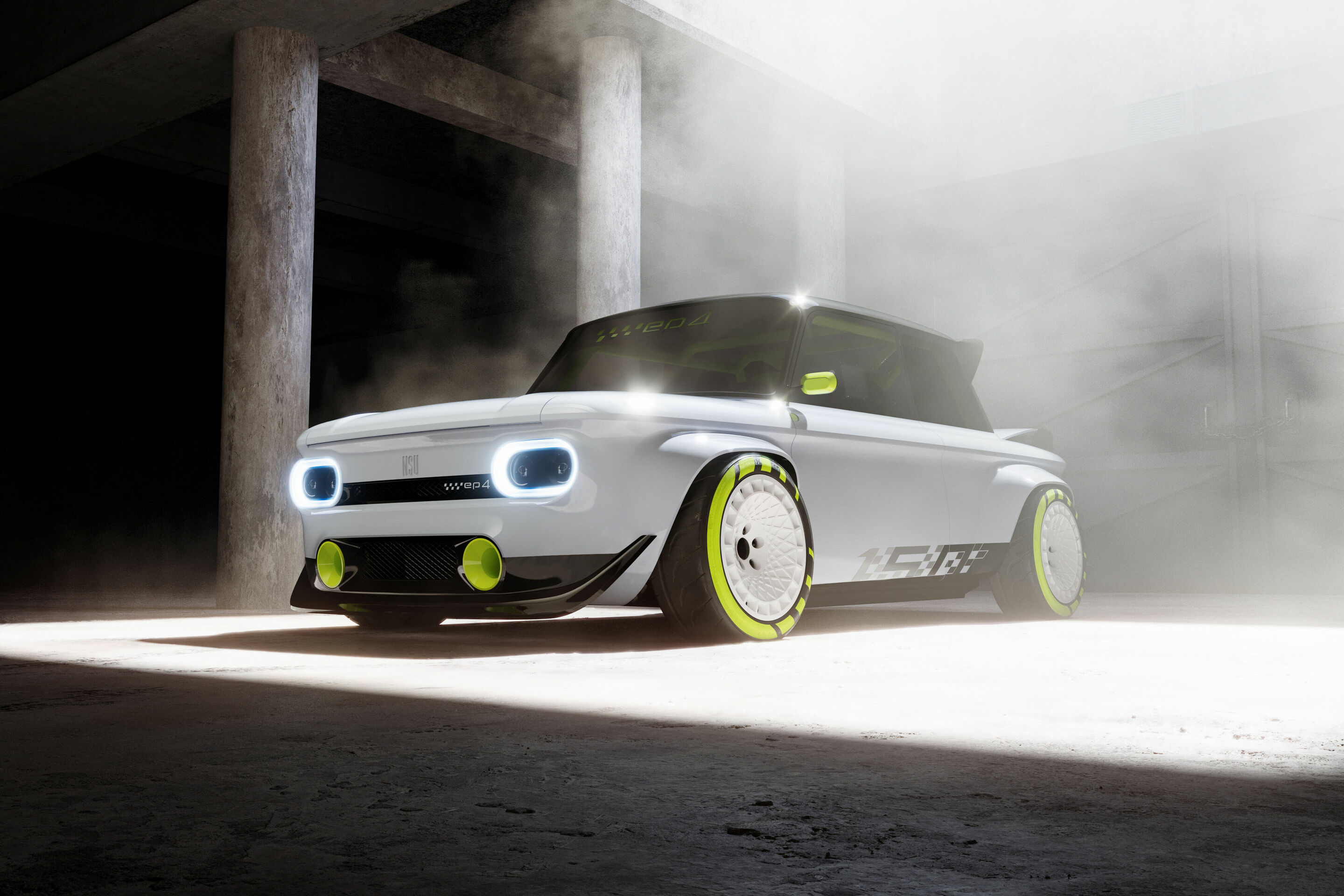 Azubi-Projekt bei Audi Neckarsulm - Zum 150-jährigen Jubiläum der Marke NSU enthüllen Auszubildende von Audi Neckarsulm einen NSU Prinz, den sie zu einem Elektroauto umgebaut haben.